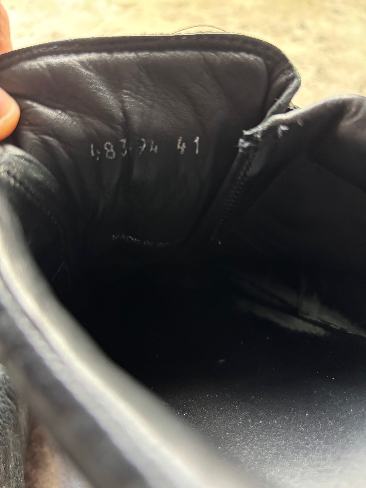 BALENCIAGA ARENA SNEAKER (41/42)