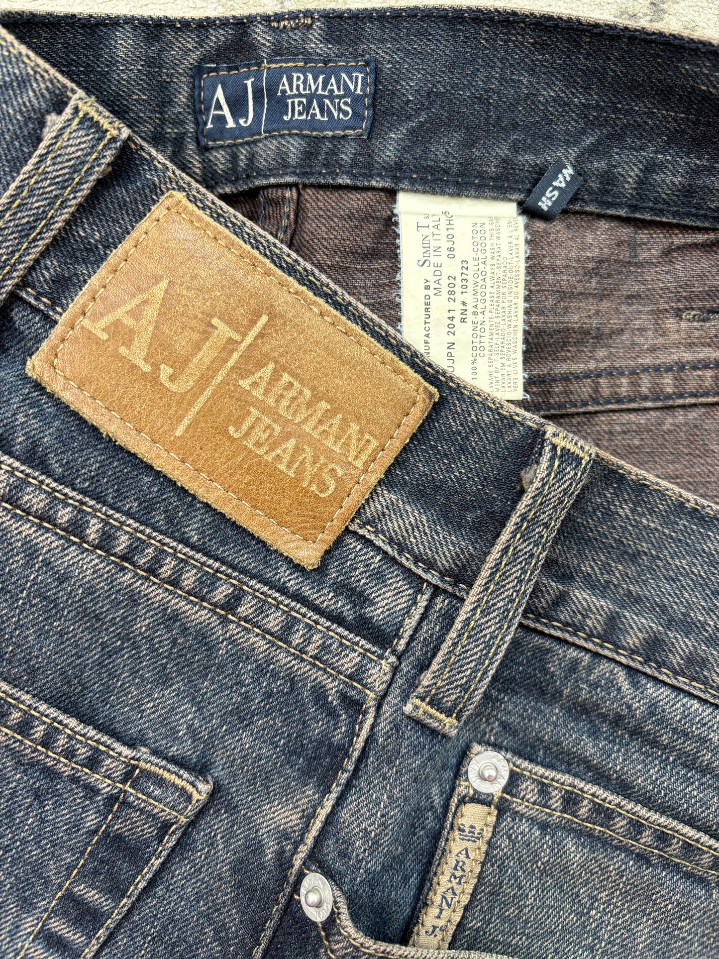 ARMANI JEANS W33 L32