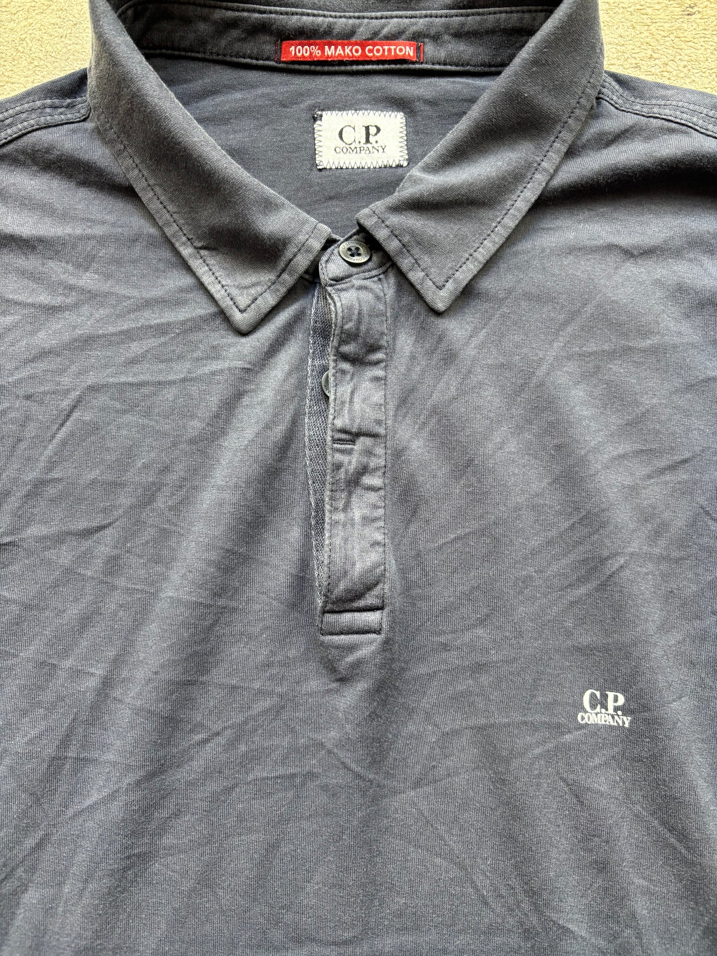 CP COMPANY LONGSL. POLO SHIRT (M)
