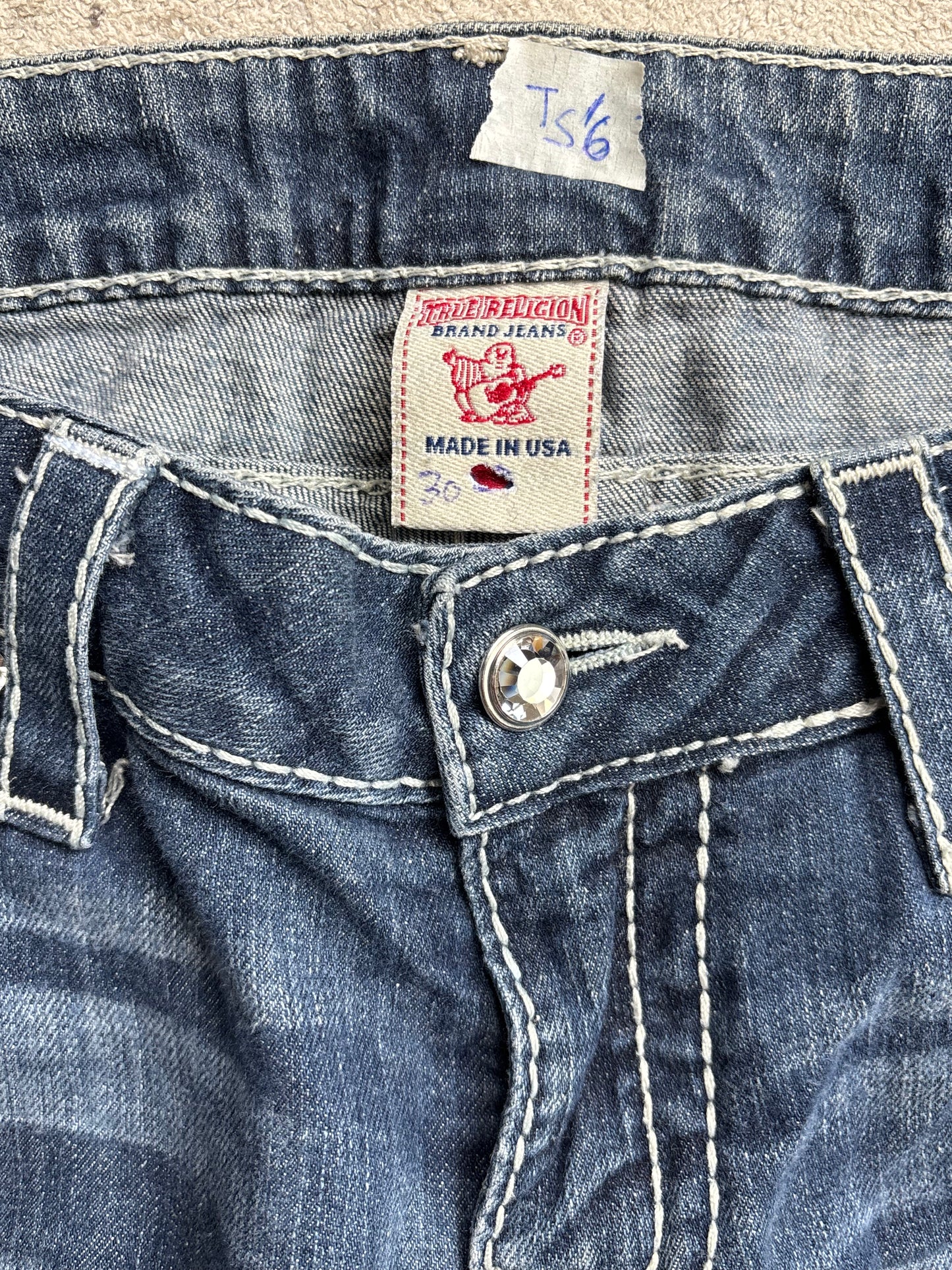 TRUE RELIGION HOT PANT W30 #S16