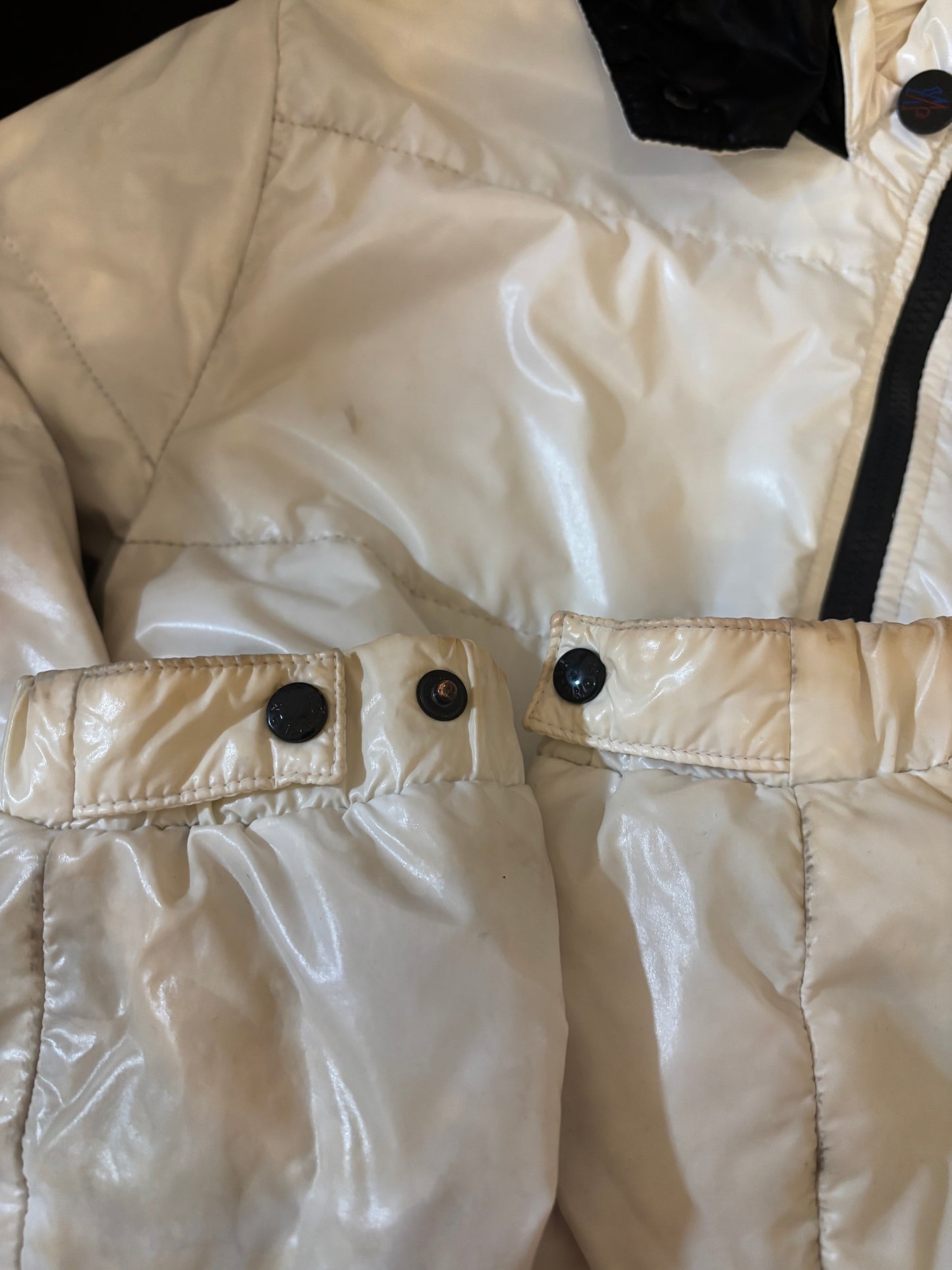 MONCLER MAYA PUFFER JACKET (S)