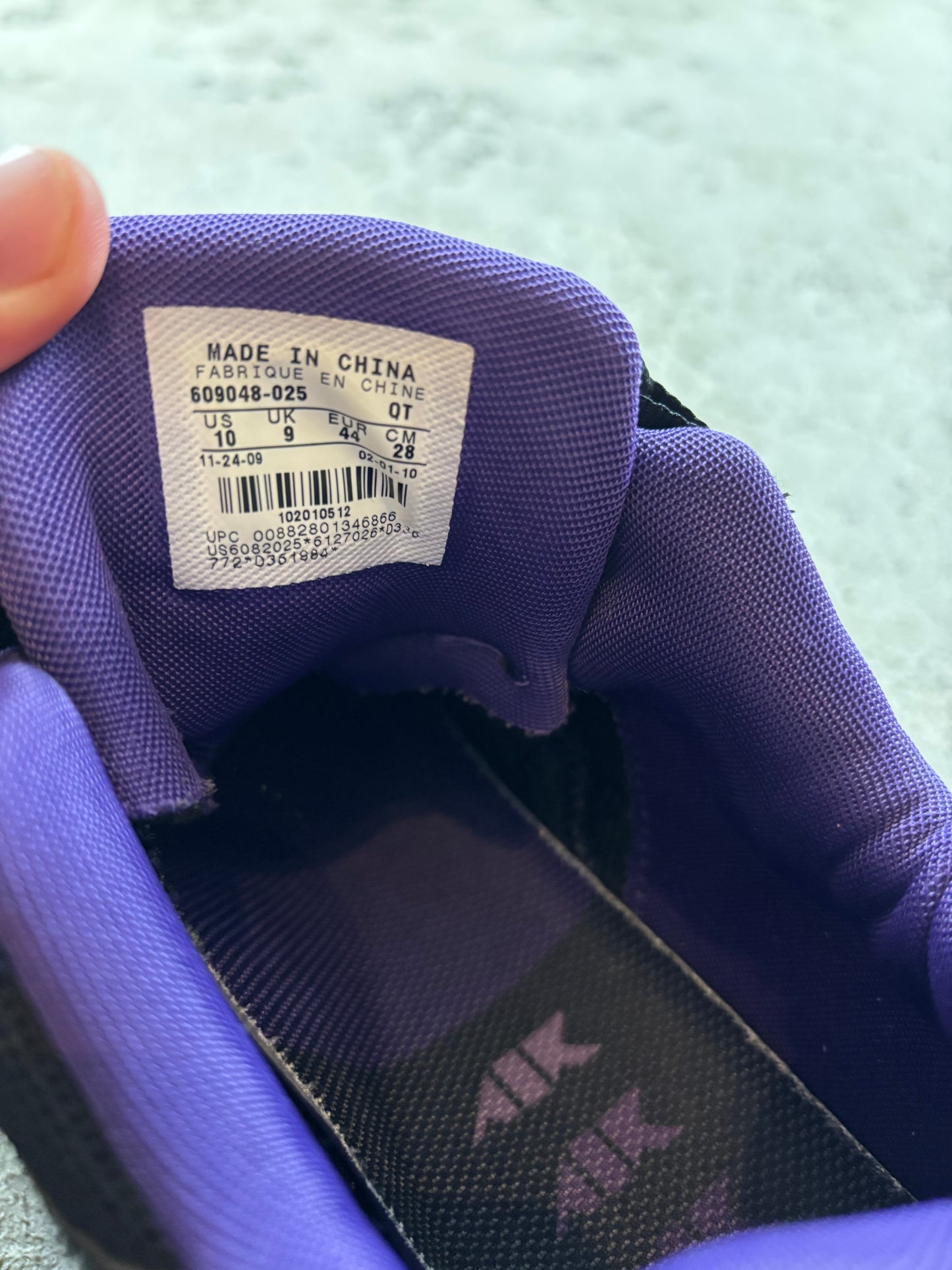 NIKE AIR MAX 95s ATTACK PACK SNEAKER (44)