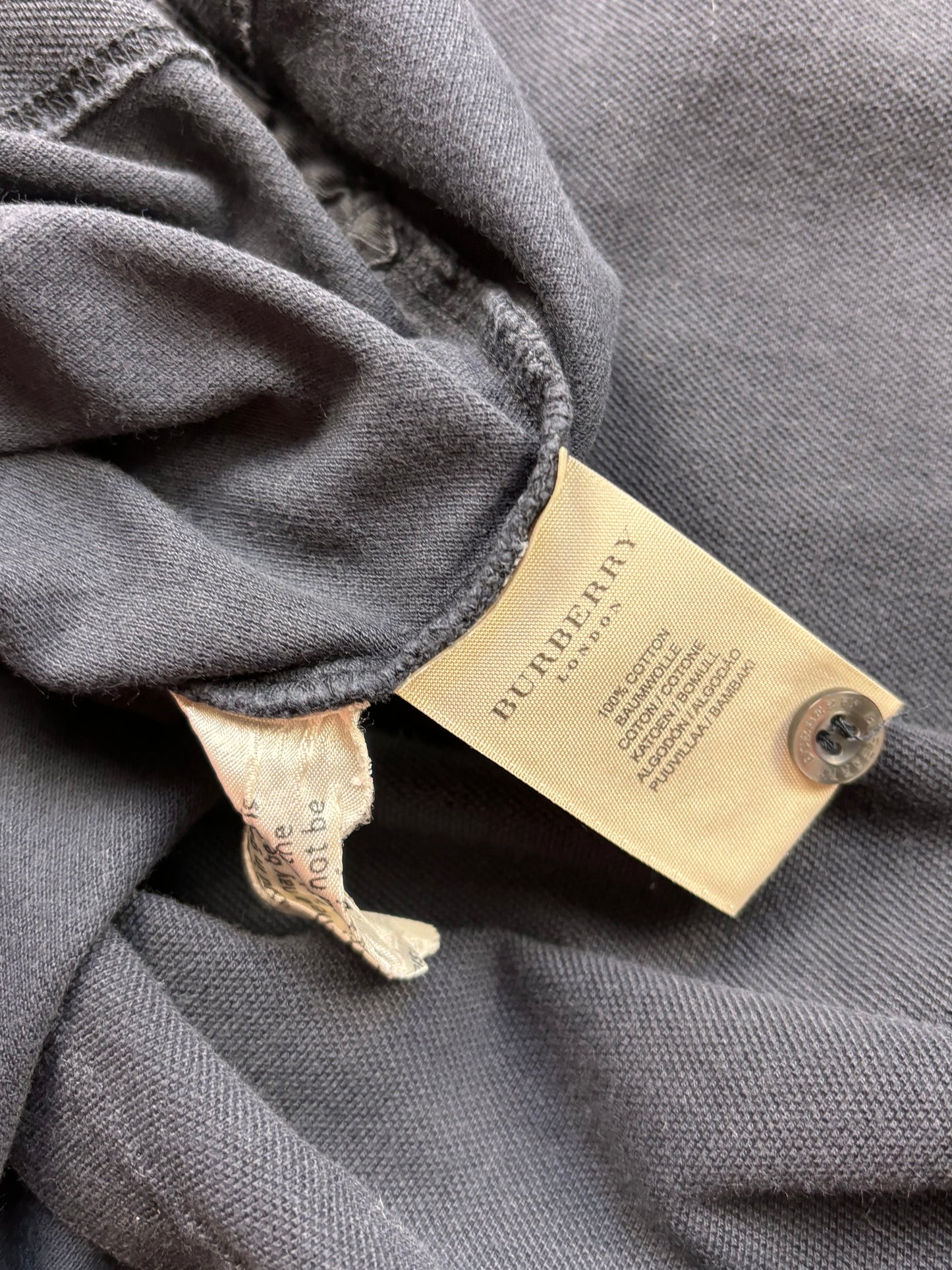 BURBERRY POLO SHIRT (XL)