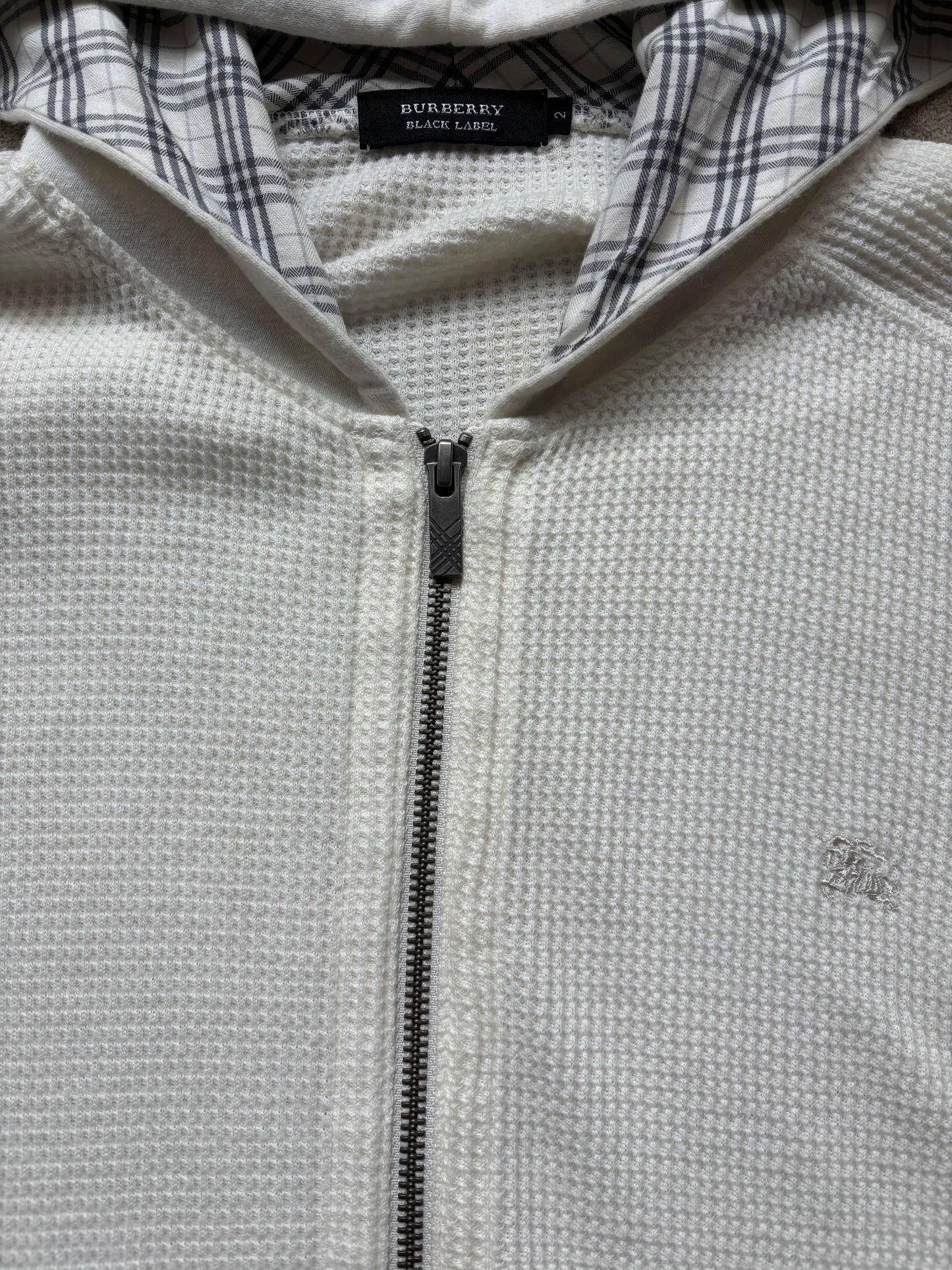 BURBERRY WHITE ZIP UP HOODIE (S)