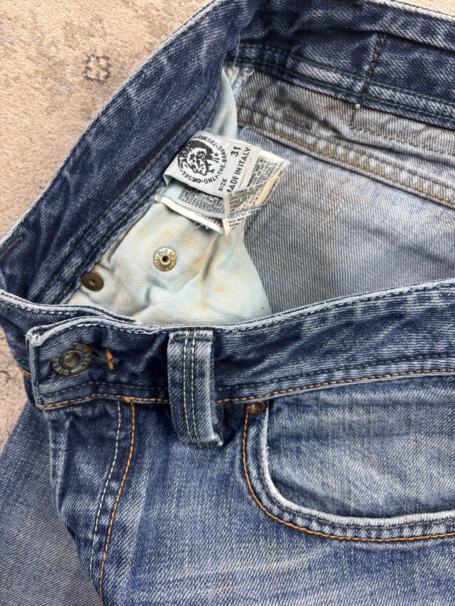 DIESEL JEANS W31 L34 #D1