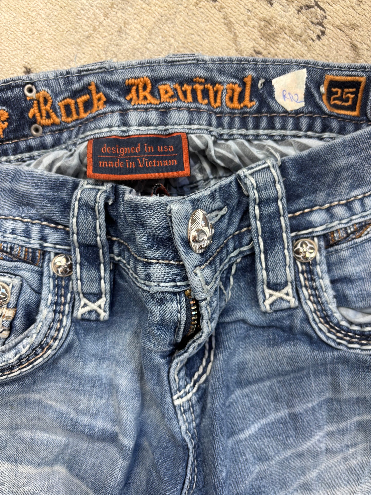 ROCK REVIVAL JEANS W25 L30 #RR2