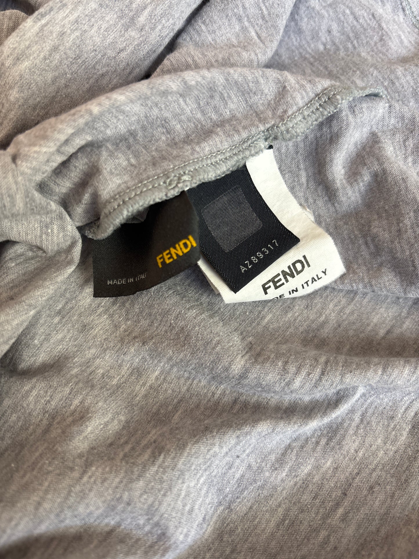 FENDI GREY T-SHIRT (L)