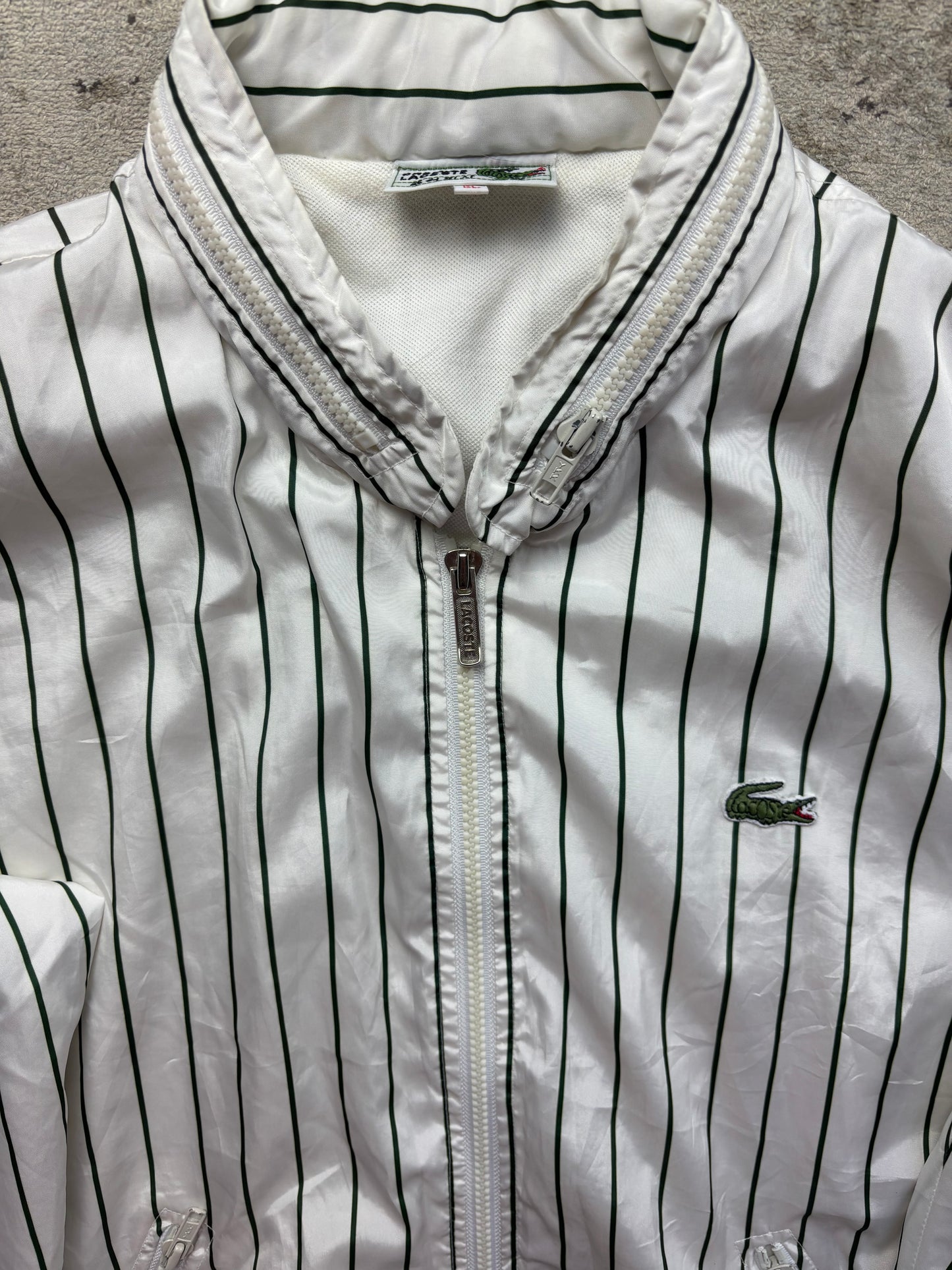 LACOSTE ZIP UP JACKET (L)