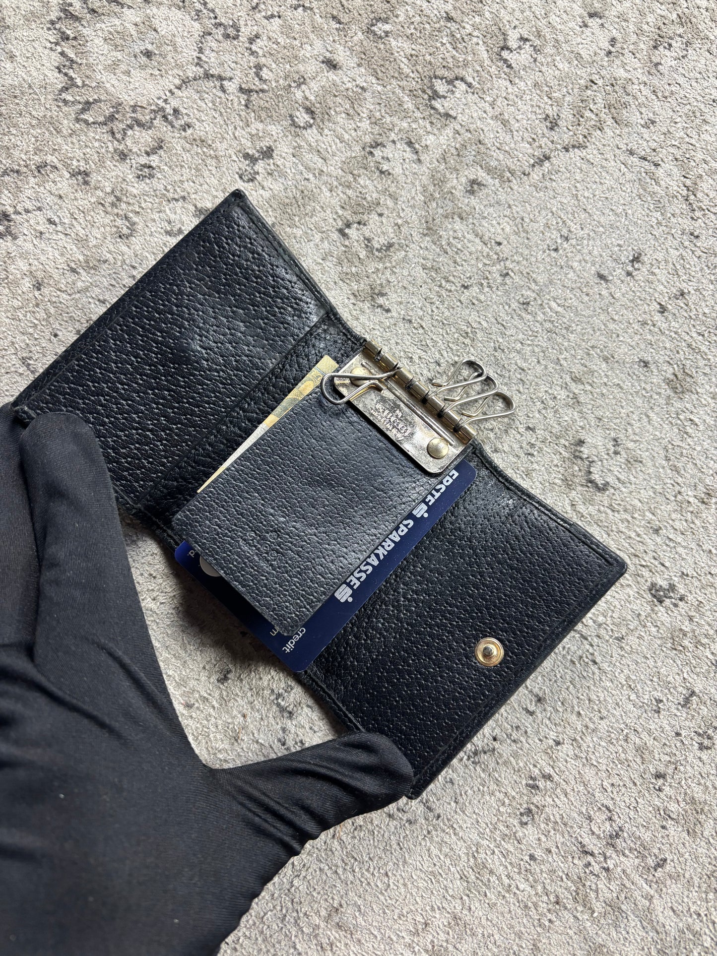 GUCCI MONOGRAM KEYHOLDER