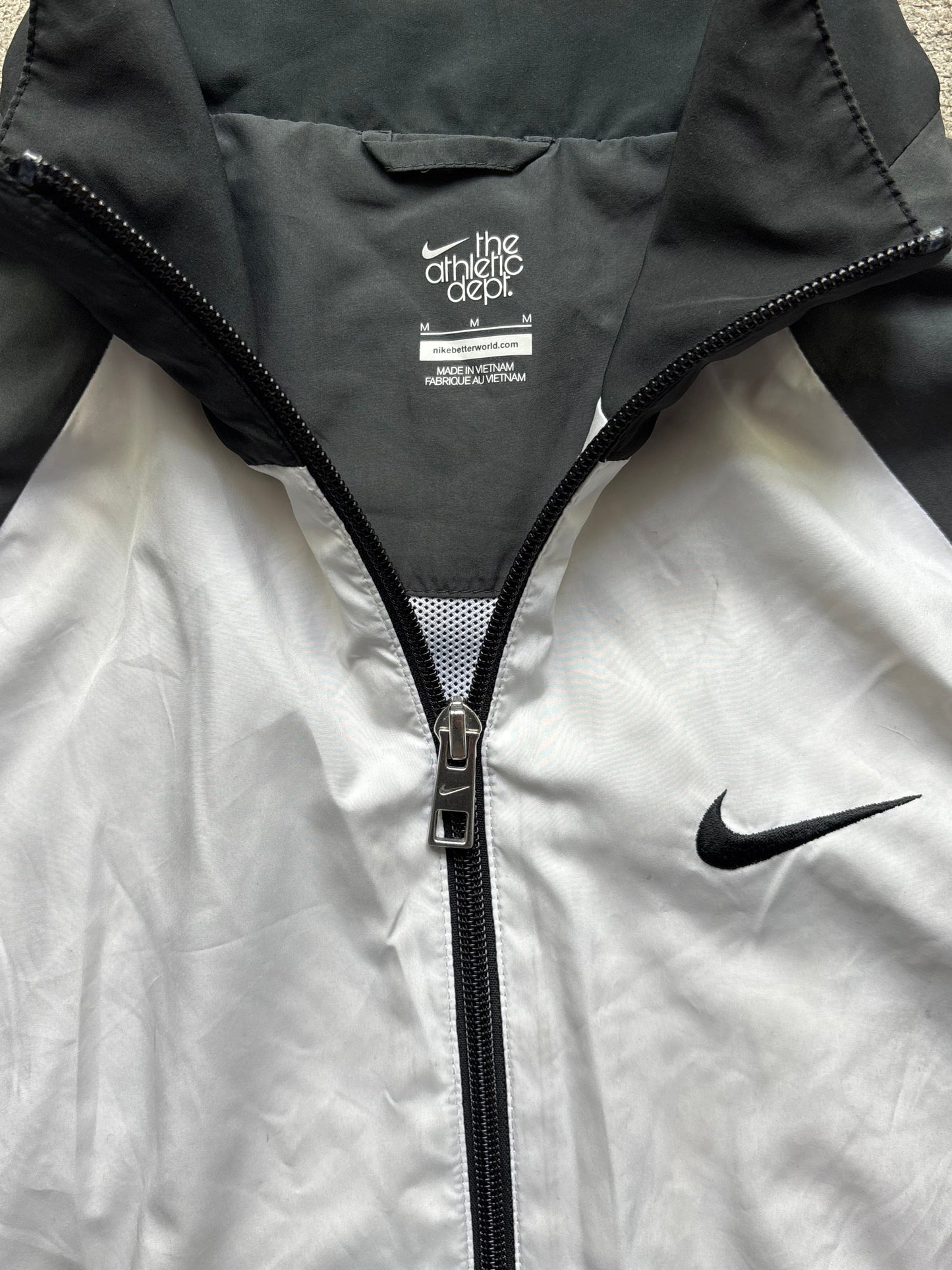 NIKE ZIP UP VEST (M)