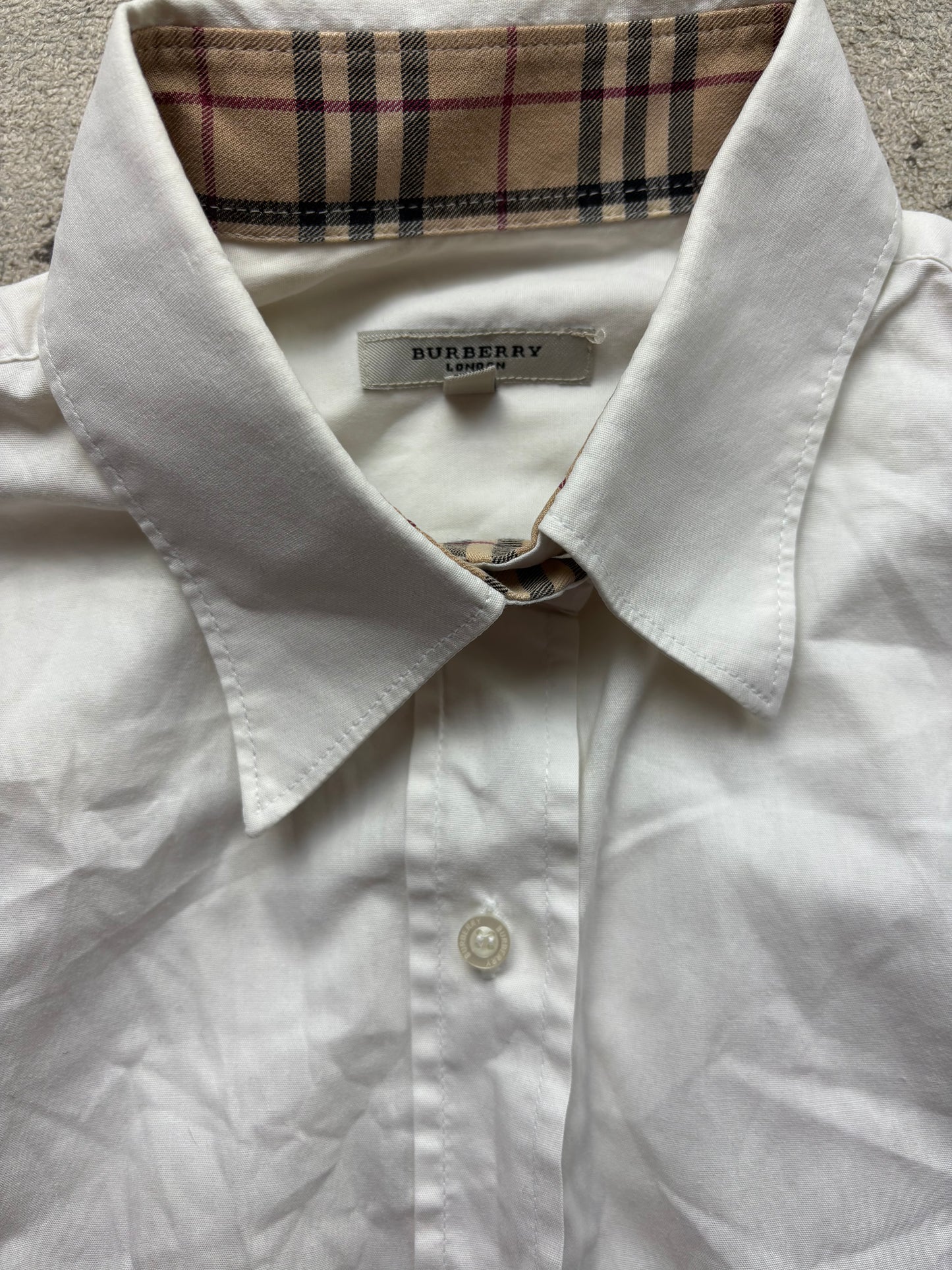 BURBERRY WOMEN WHITE SHIRT (M)