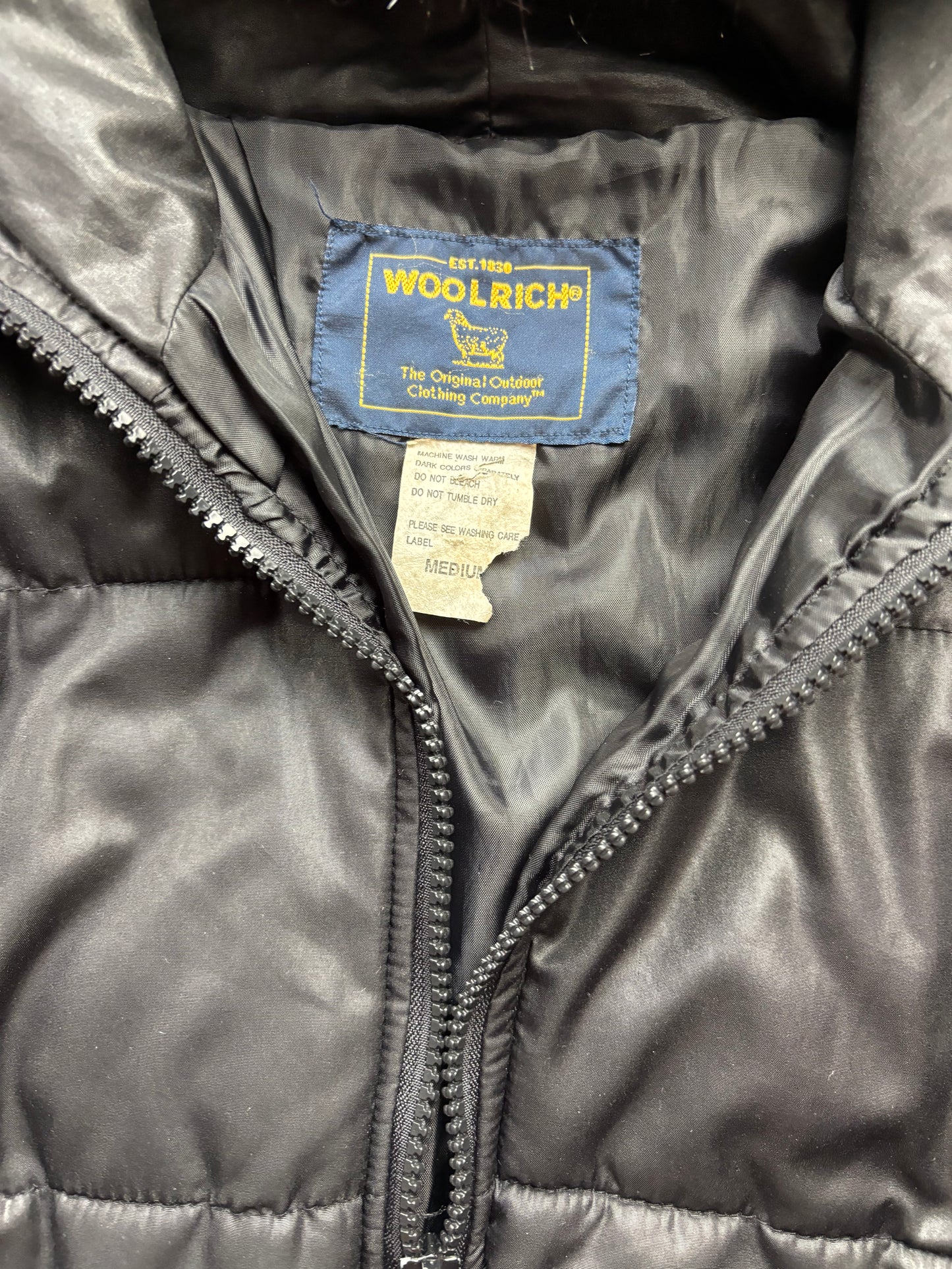 WOOLRICH PUFFER JACKET (M)