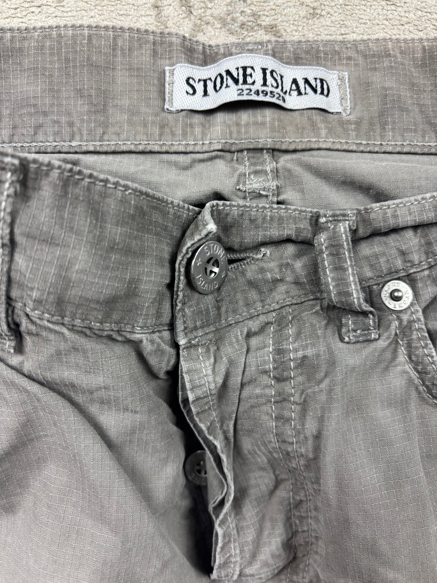 STONE ISLAND BADGE JEANS W32 L34