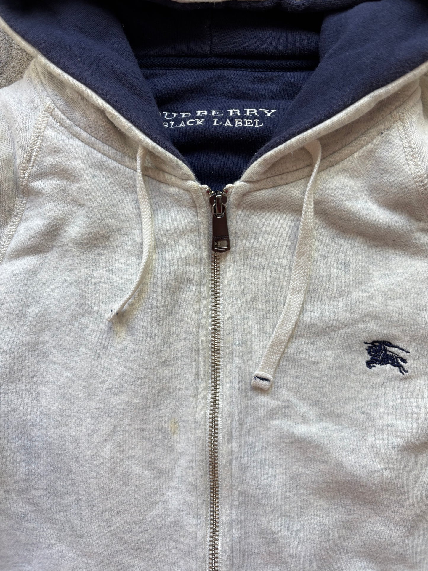 BURBERRY GREY ZIP UP HOODIE (S)