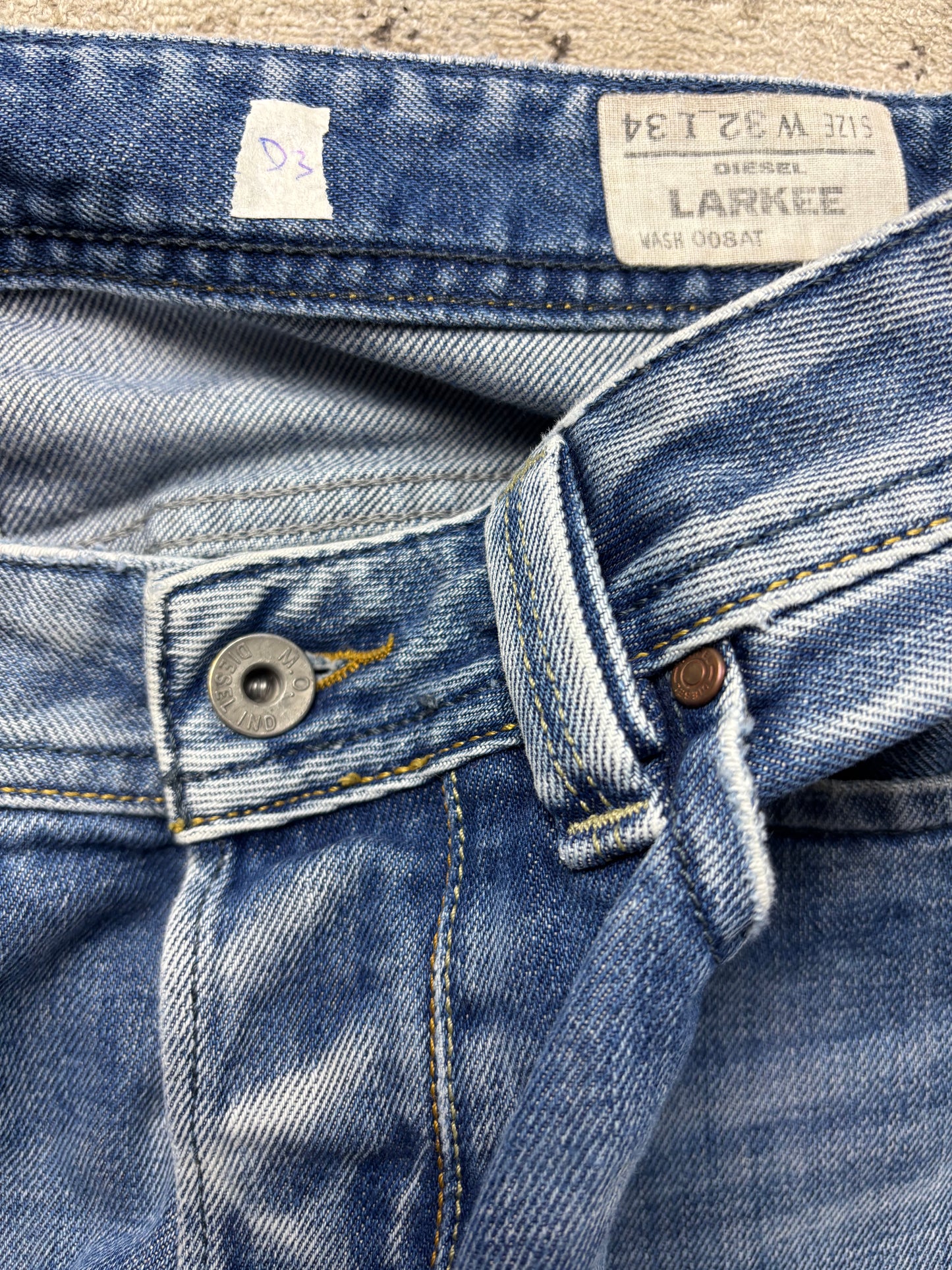 DIESEL JEANS W32 L30 #D3