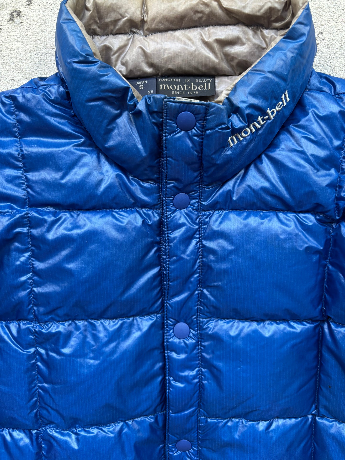 MONTBELL DARK BLUE PUFFER JACKET (S)