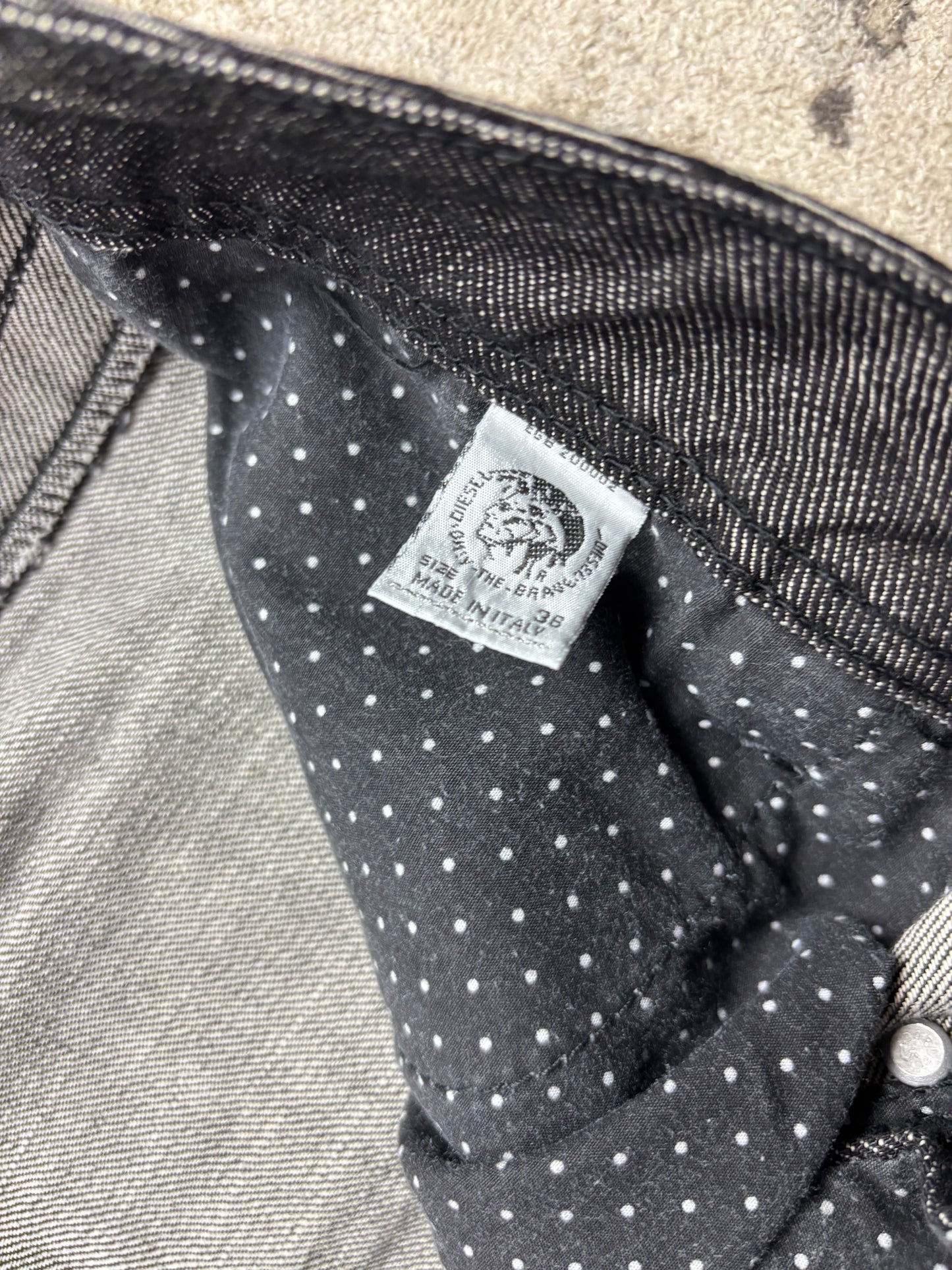 DIESEL JEANS W36 L32