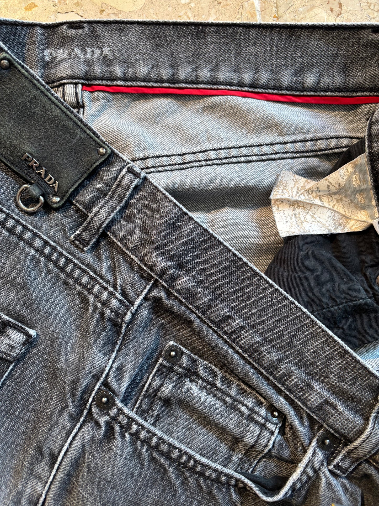 PRADA JEANS W34 L32