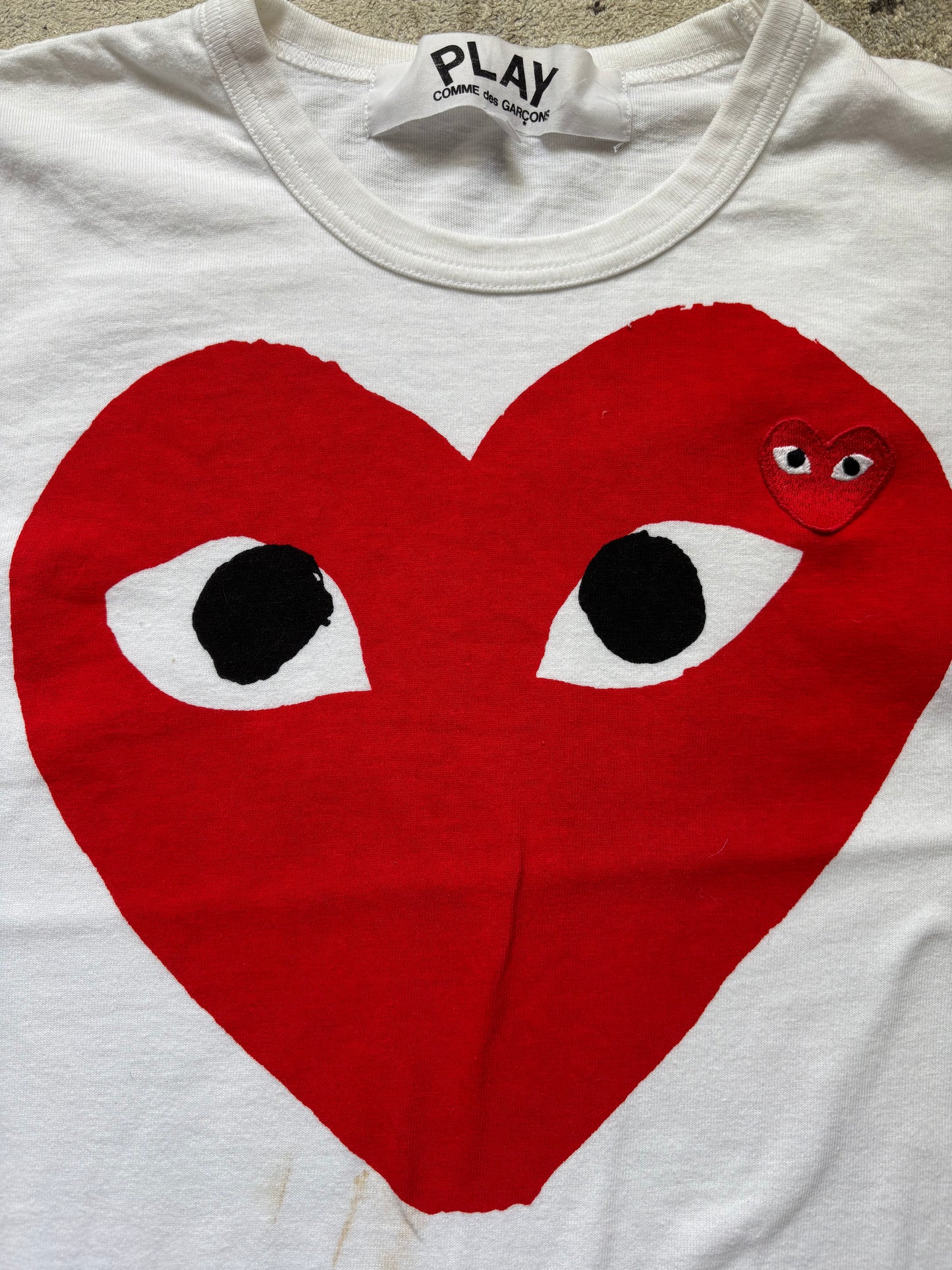 CDG PLAY WHITE T-SHIRT (S)