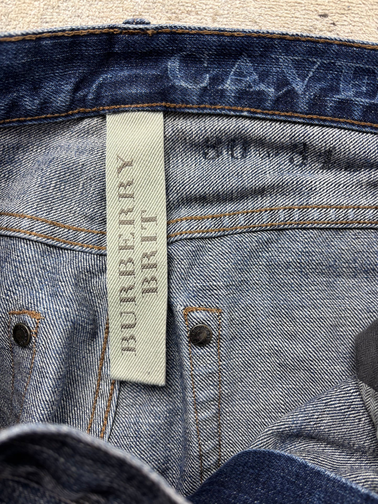 BURBERRY JEANS W31 L32