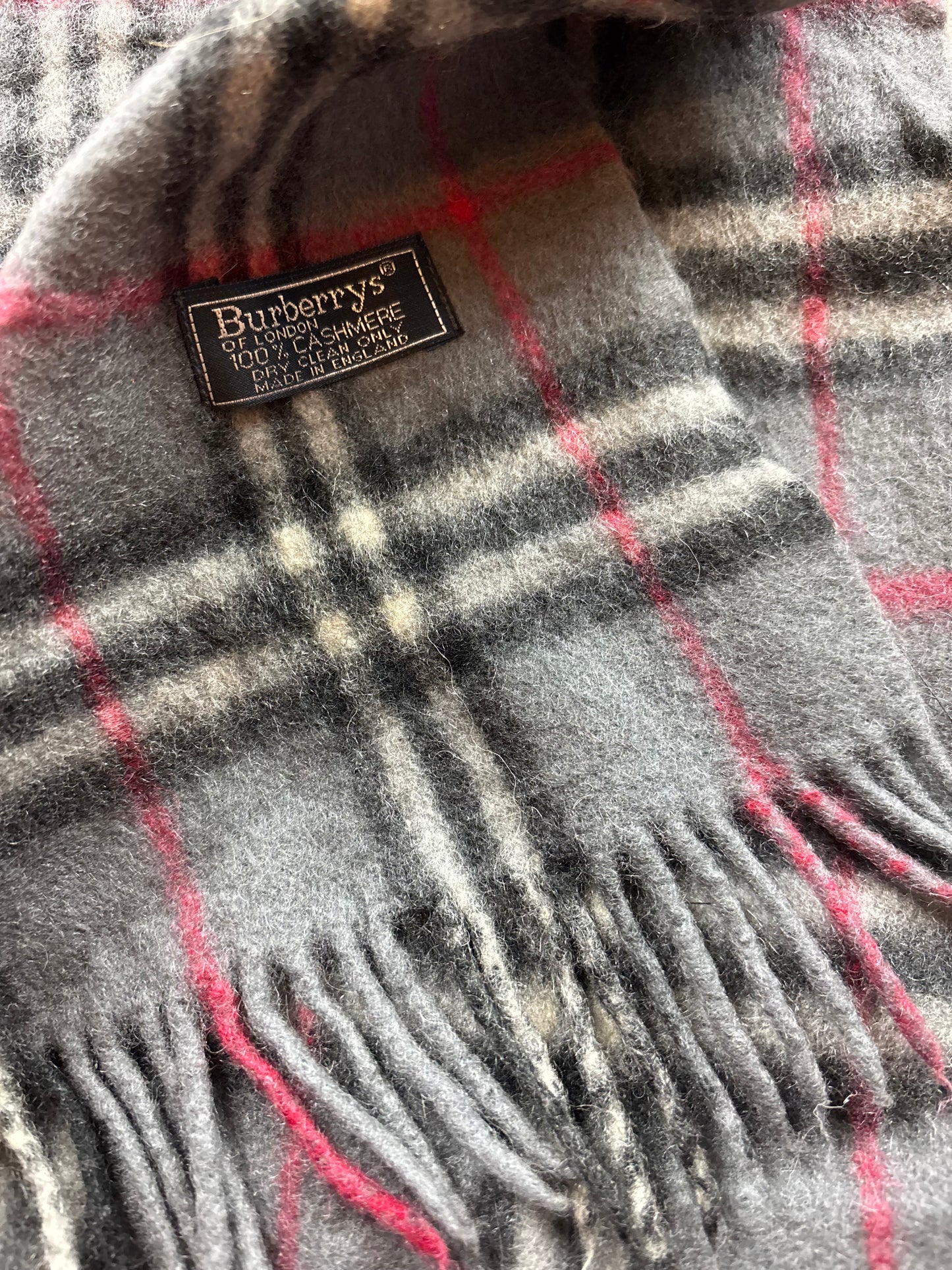 BURBERRY NOVACHECK CASHMERE SCARF GREY