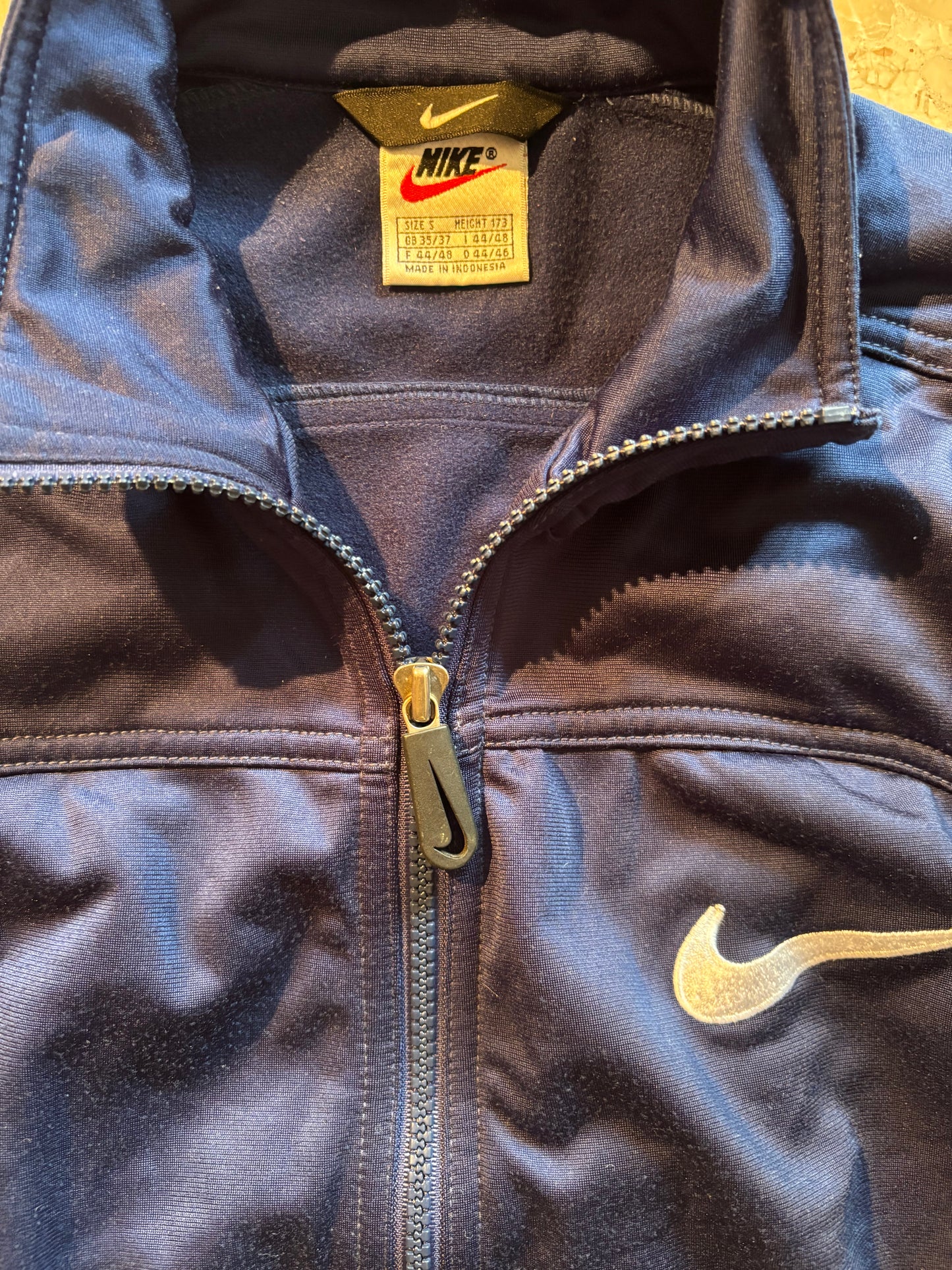 NIKE BIG LOGO ZIP UP VEST (S)