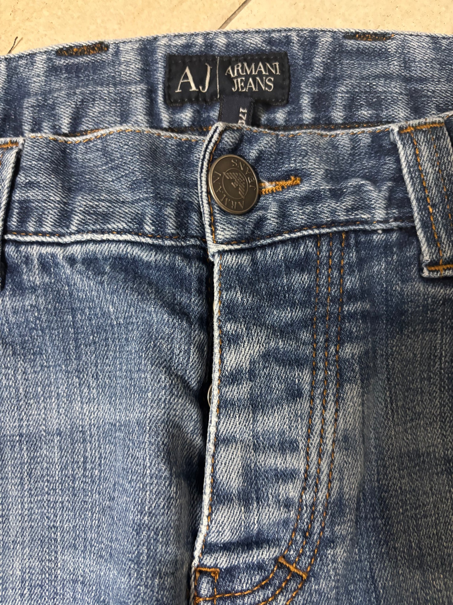 ARMANI JEANS W30 L30