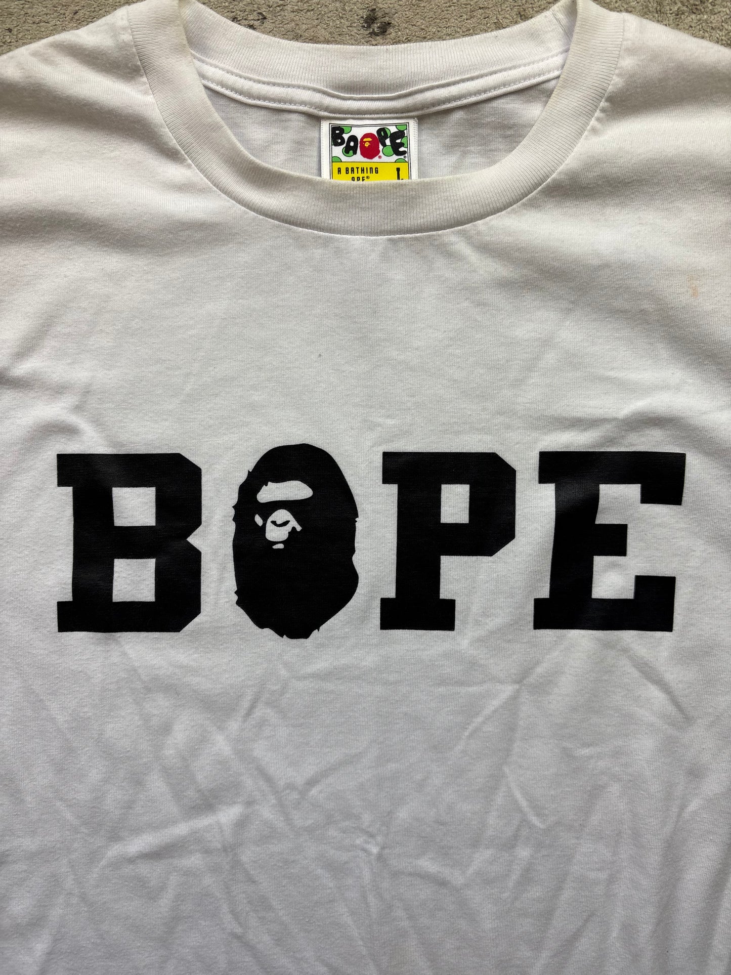 BAPE WHITE T-SHIRT (L)