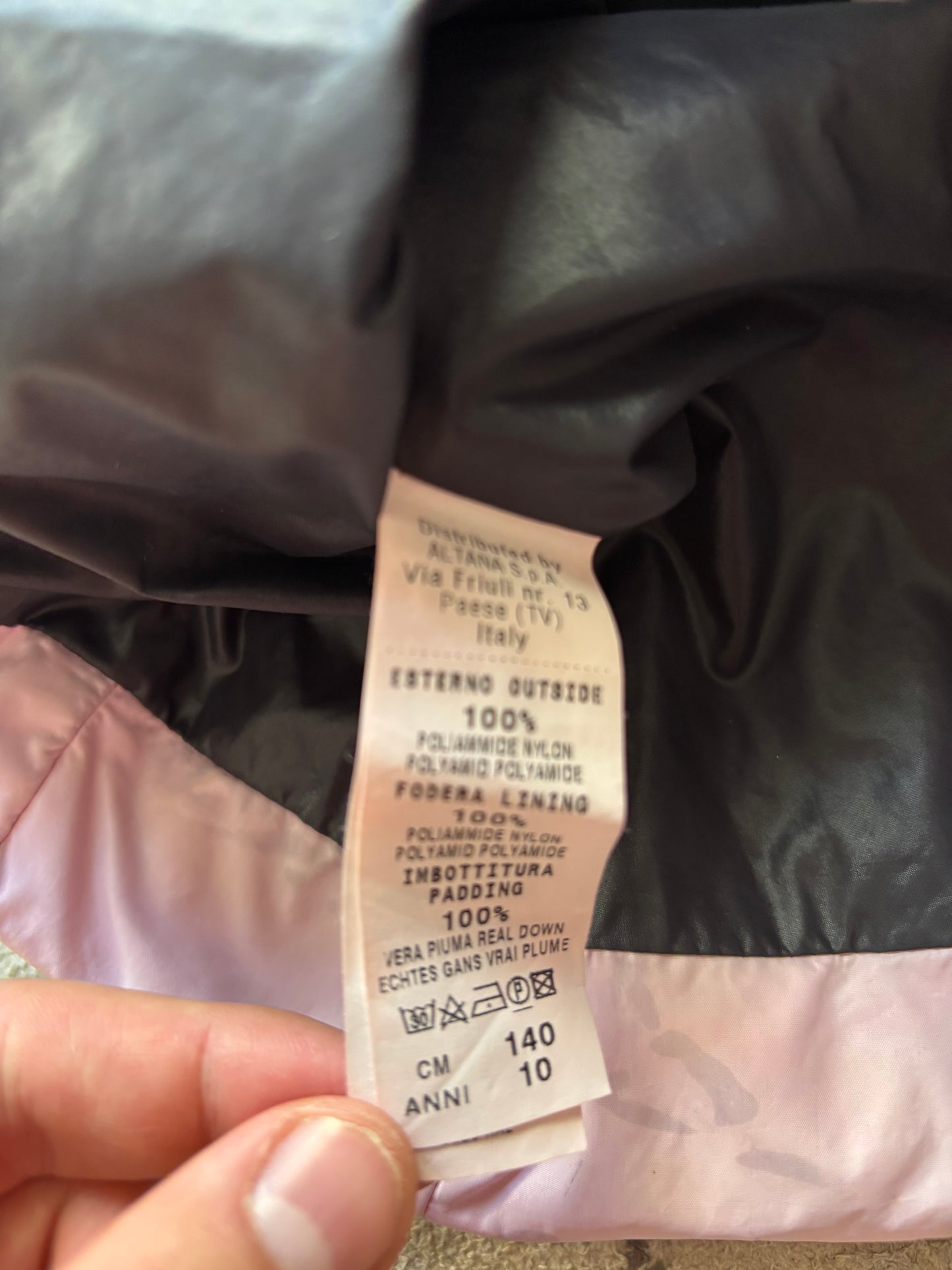 MONCLER WOMEN PUFFER VEST (S)