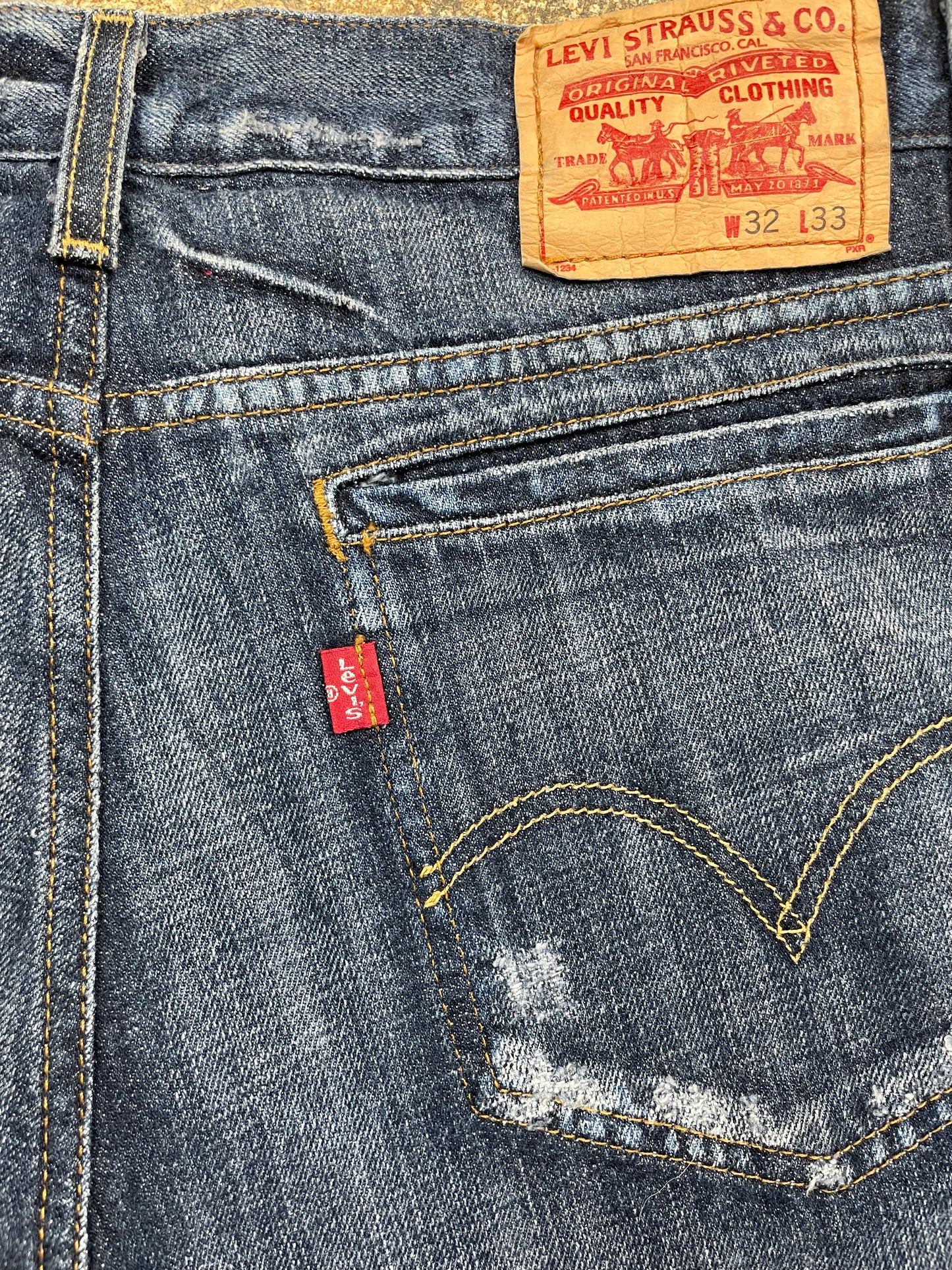 LEVI’S BAGGY JEANS #DB3 W32 L33