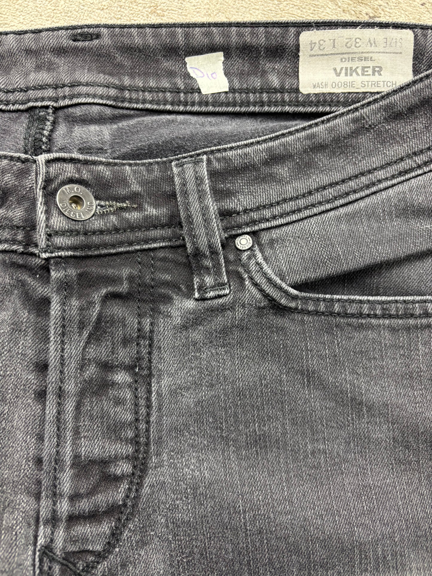 DIESEL JEANS W32 L32 #D10