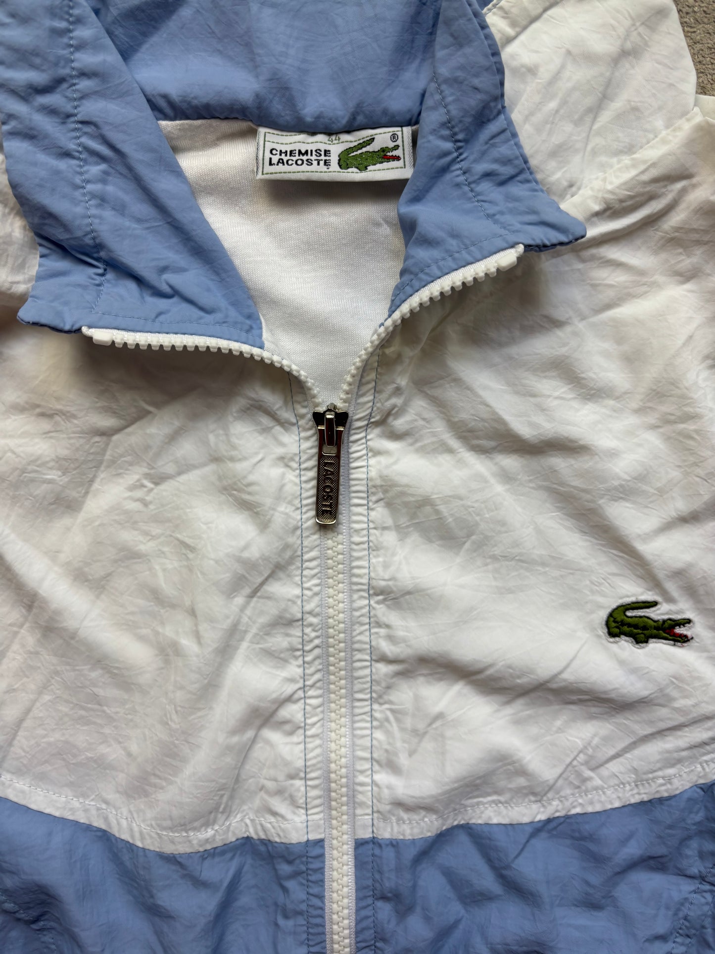 LACOSTE ZIP UP JACKET (M)