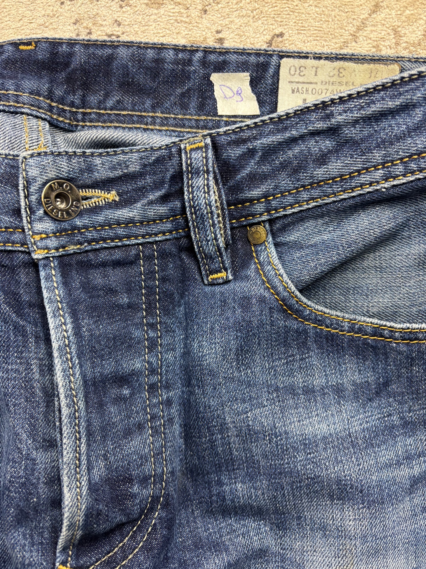 DIESEL JEANS W32 L30 #D9