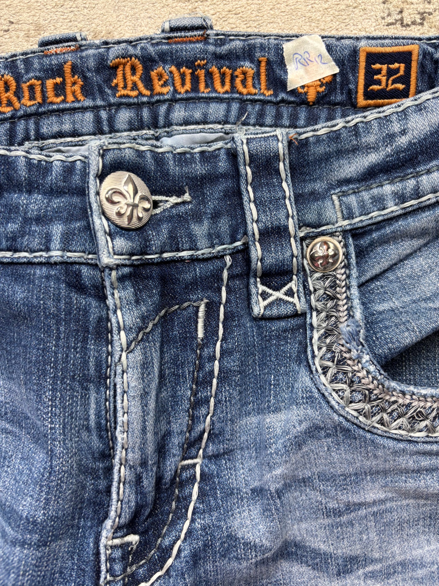 ROCK REVIVAL JEANS W32 L32 #RR12