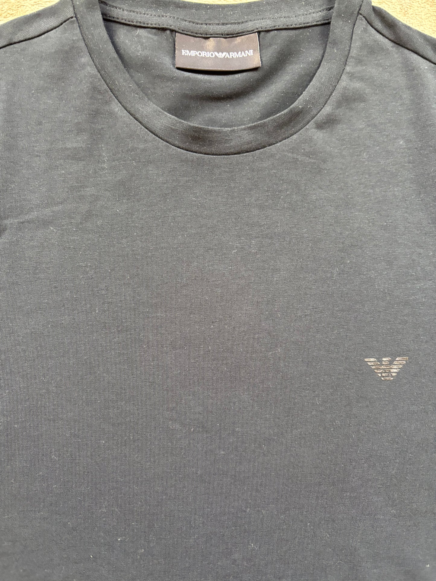 ARMANI T-SHIRT (M)