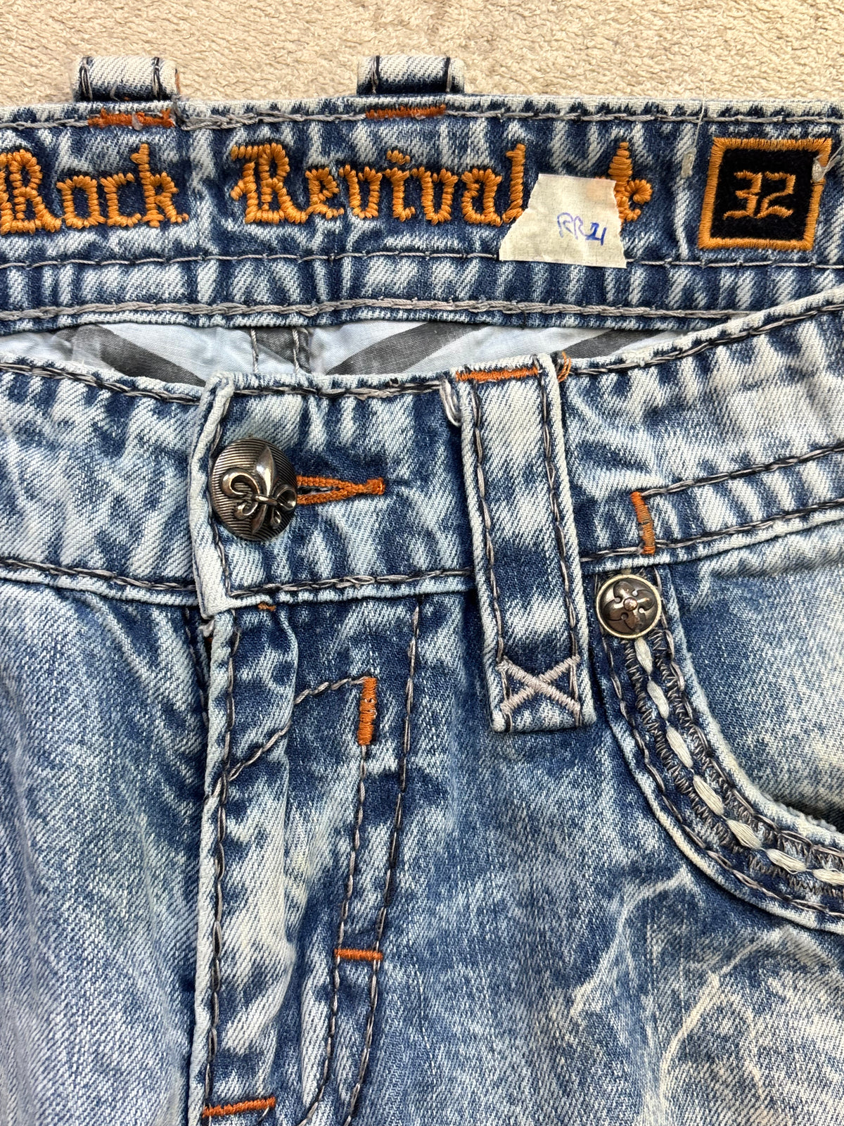 ROCK REVIVAL JEANS W32 L30 #RR21