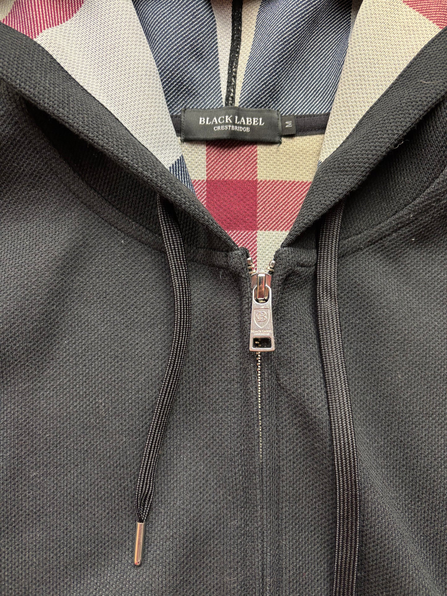 BURBERRY BLACK ZIP UP HOODIE (M)