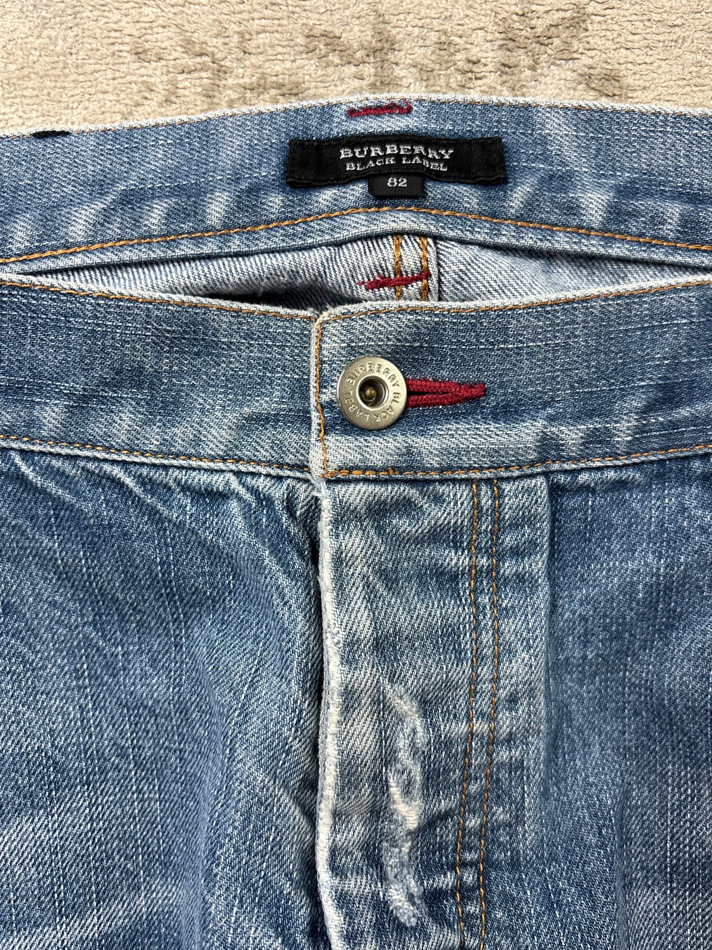 BURBERRY JEANS W34 L30