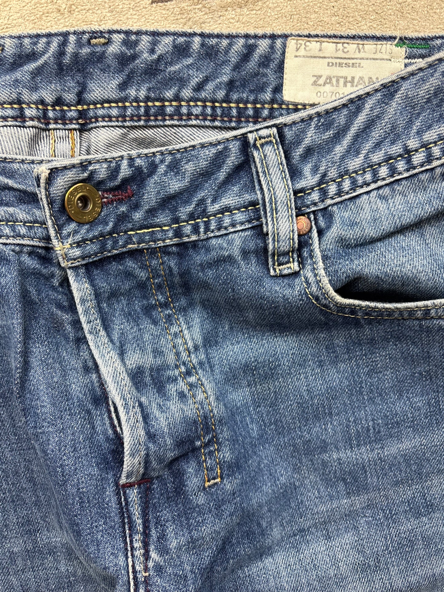 DIESEL JEANS W31 L32