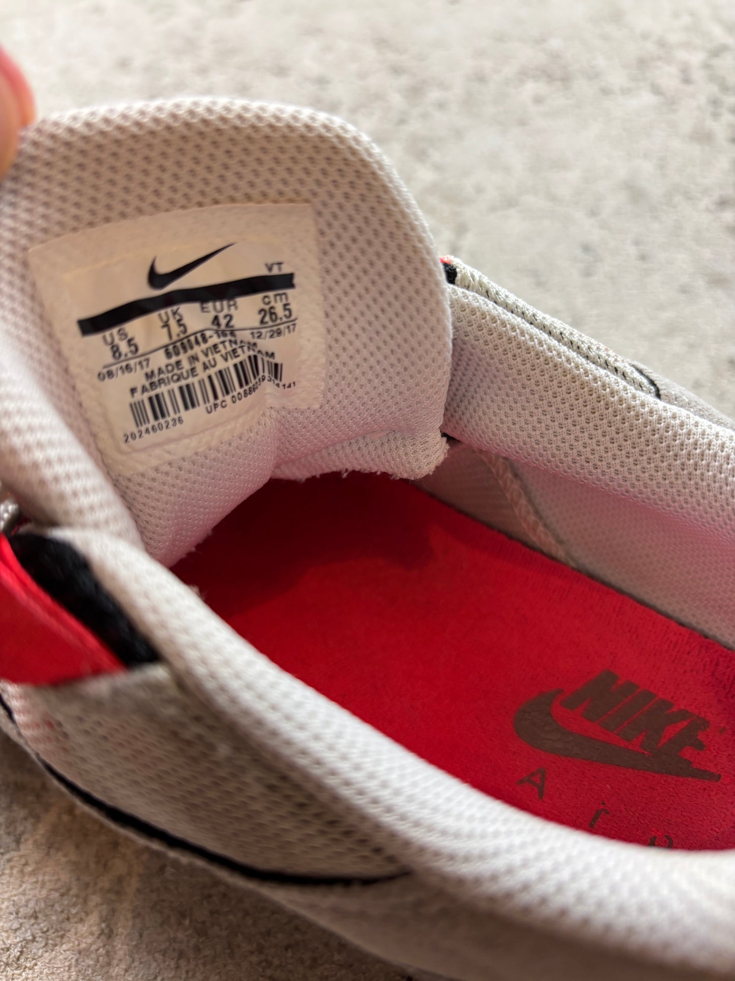 NIKE AIR MAX 95s SOLAR RED SNEAKER (42)