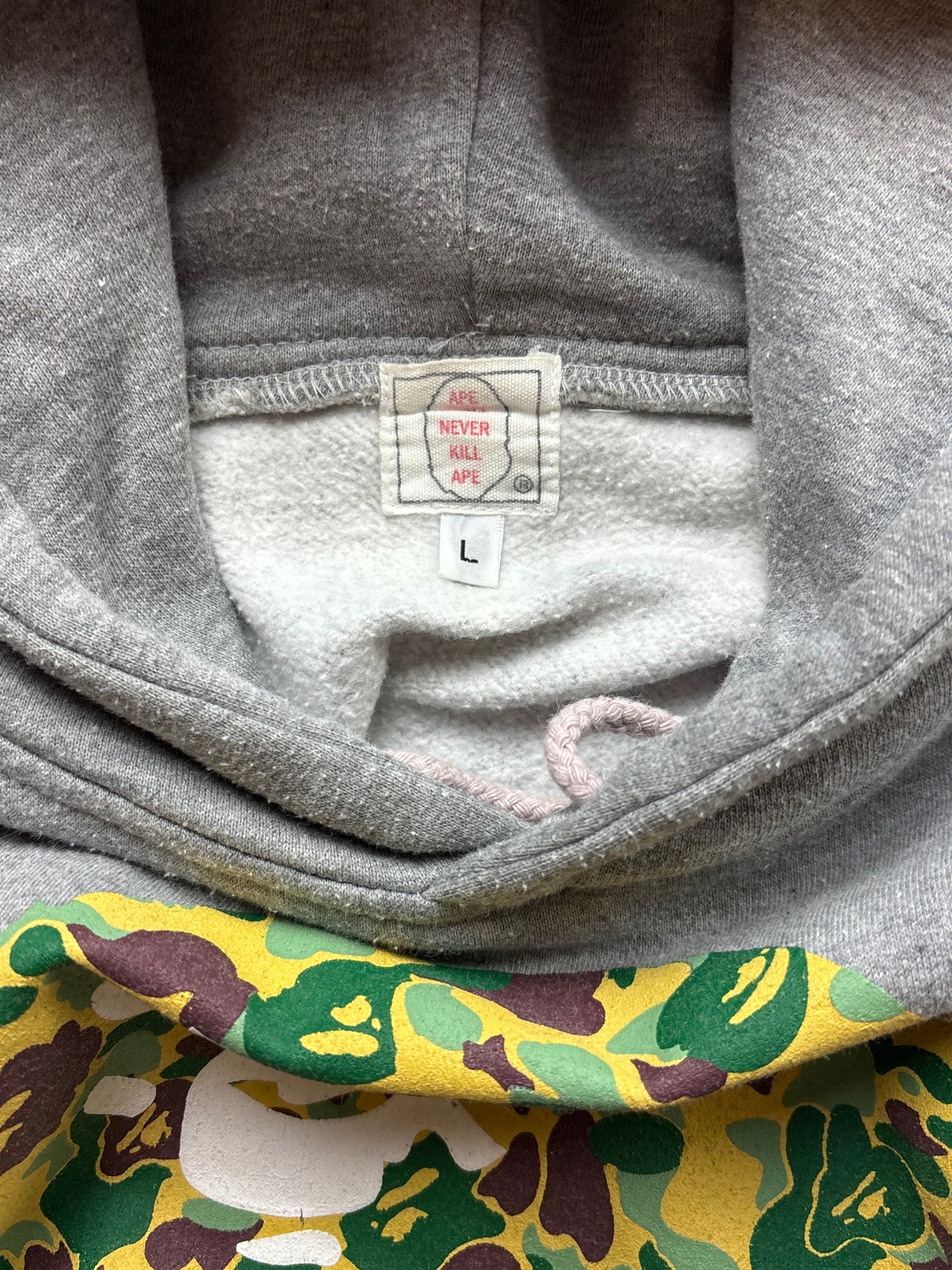BAPE GREY HOODIE (M)