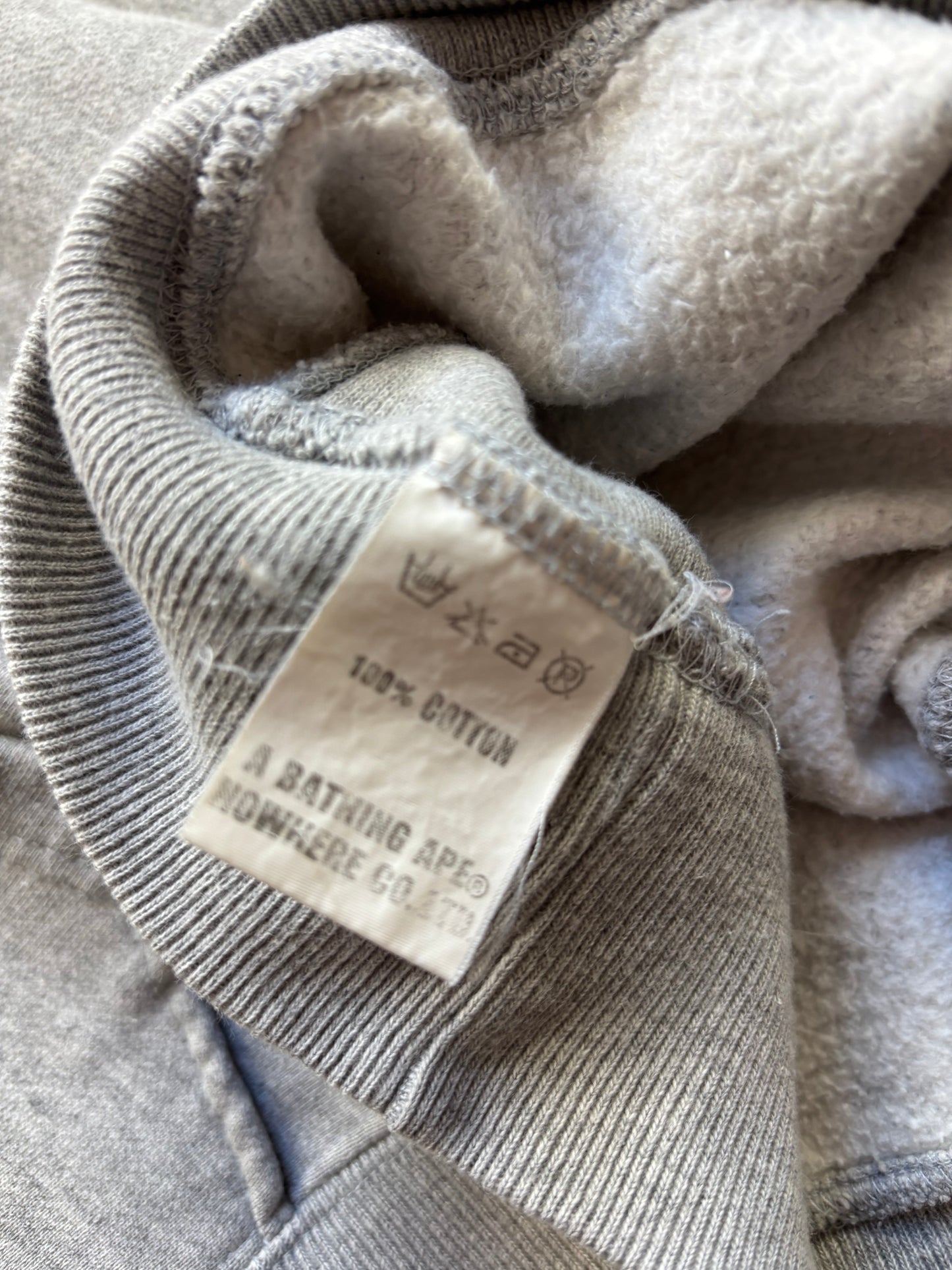 BAPE GREY HOODIE (L)