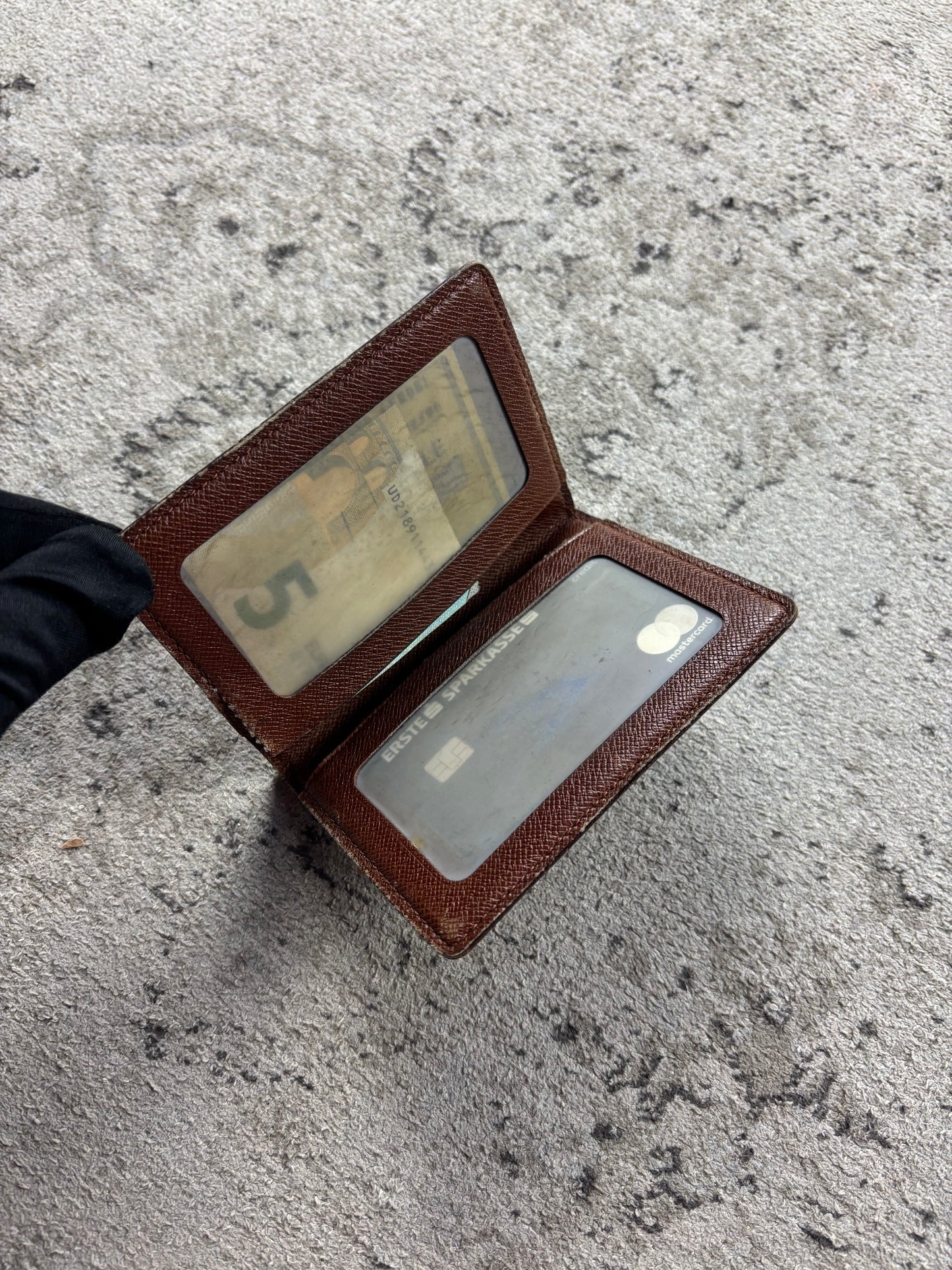 LOUIS VUITTON MONOGRAM CARDHOLDER