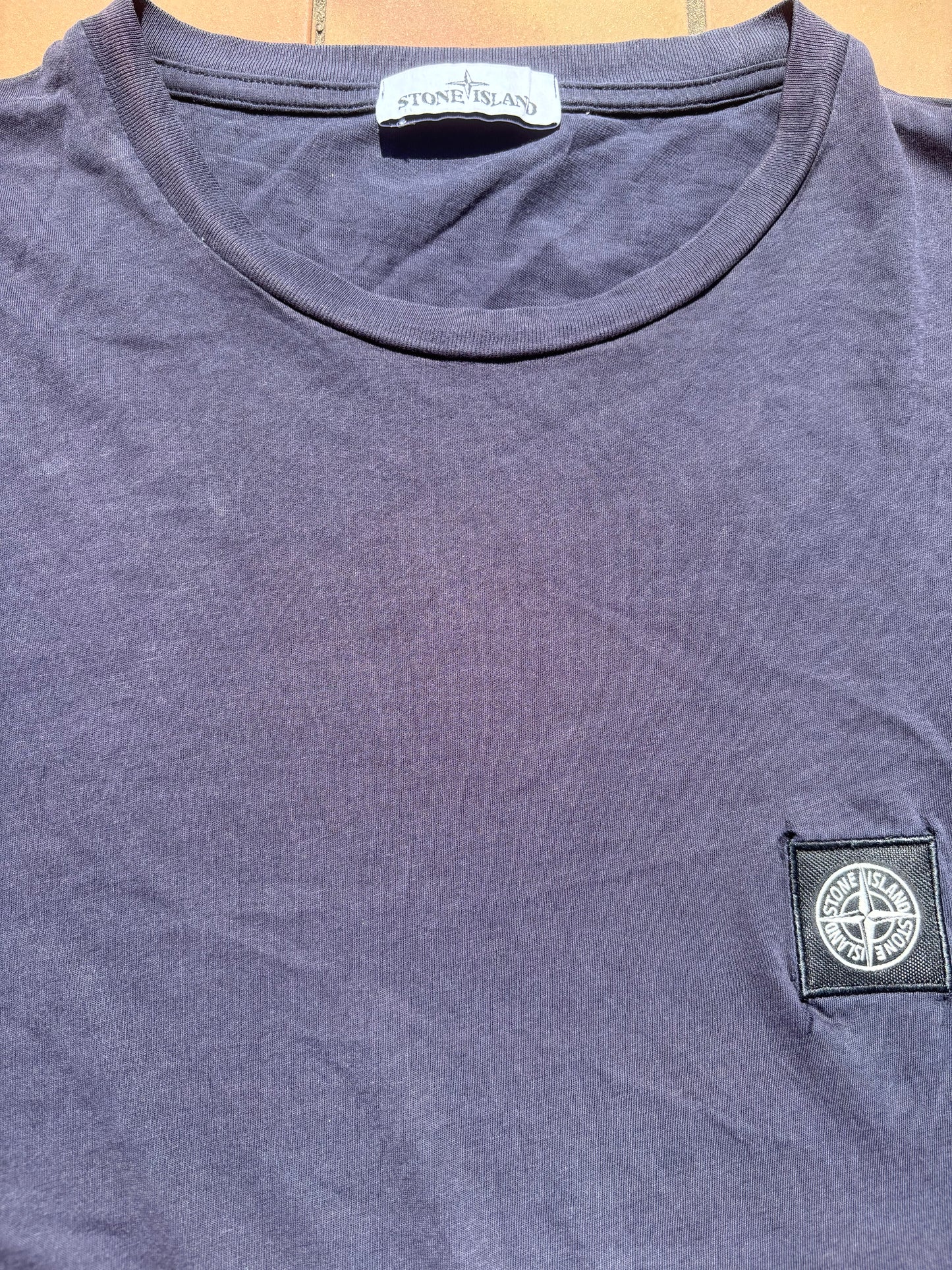STONE ISLAND NAVY T-SHIRT (L)