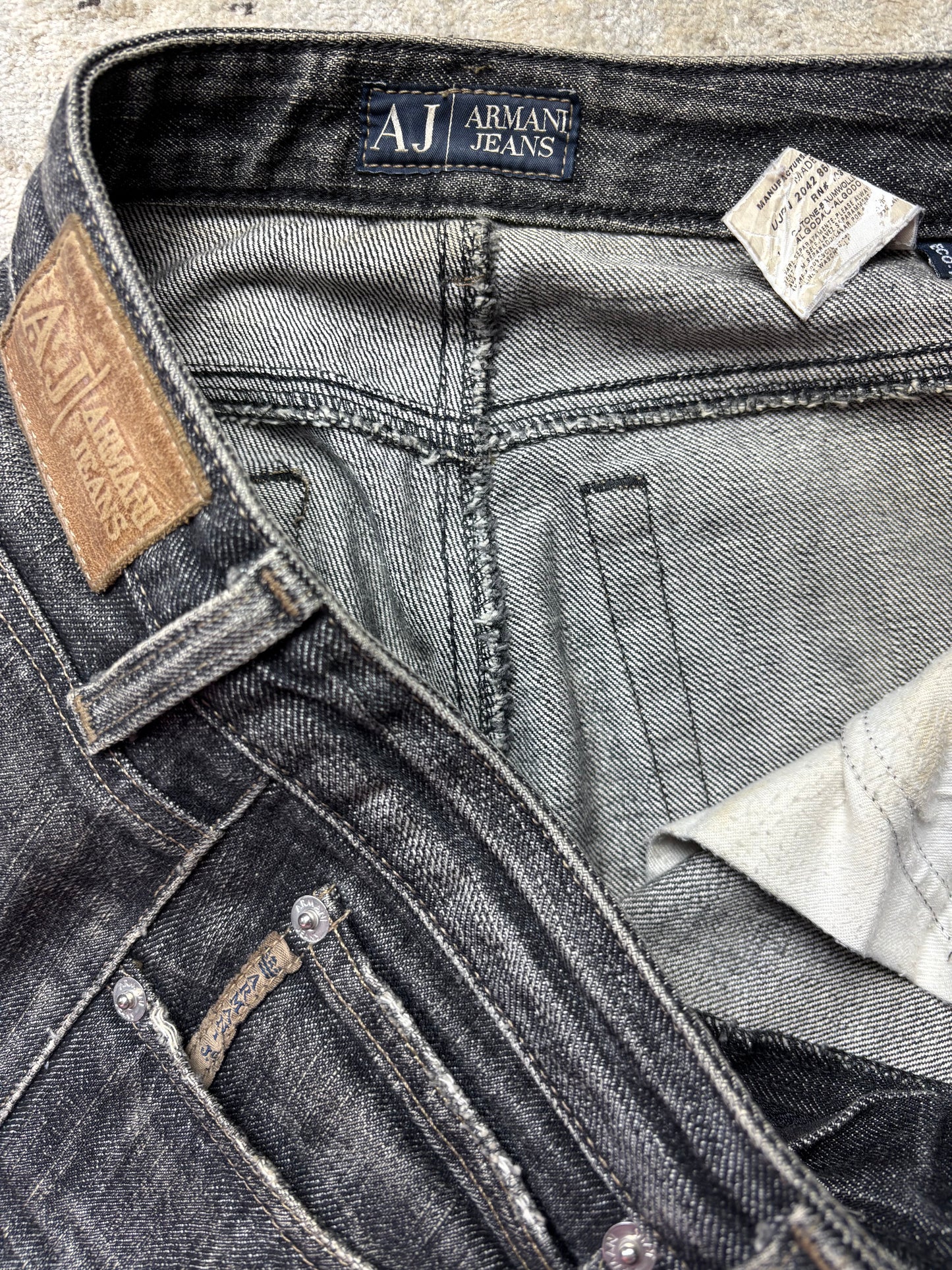 ARMANI JEANS W30 L32