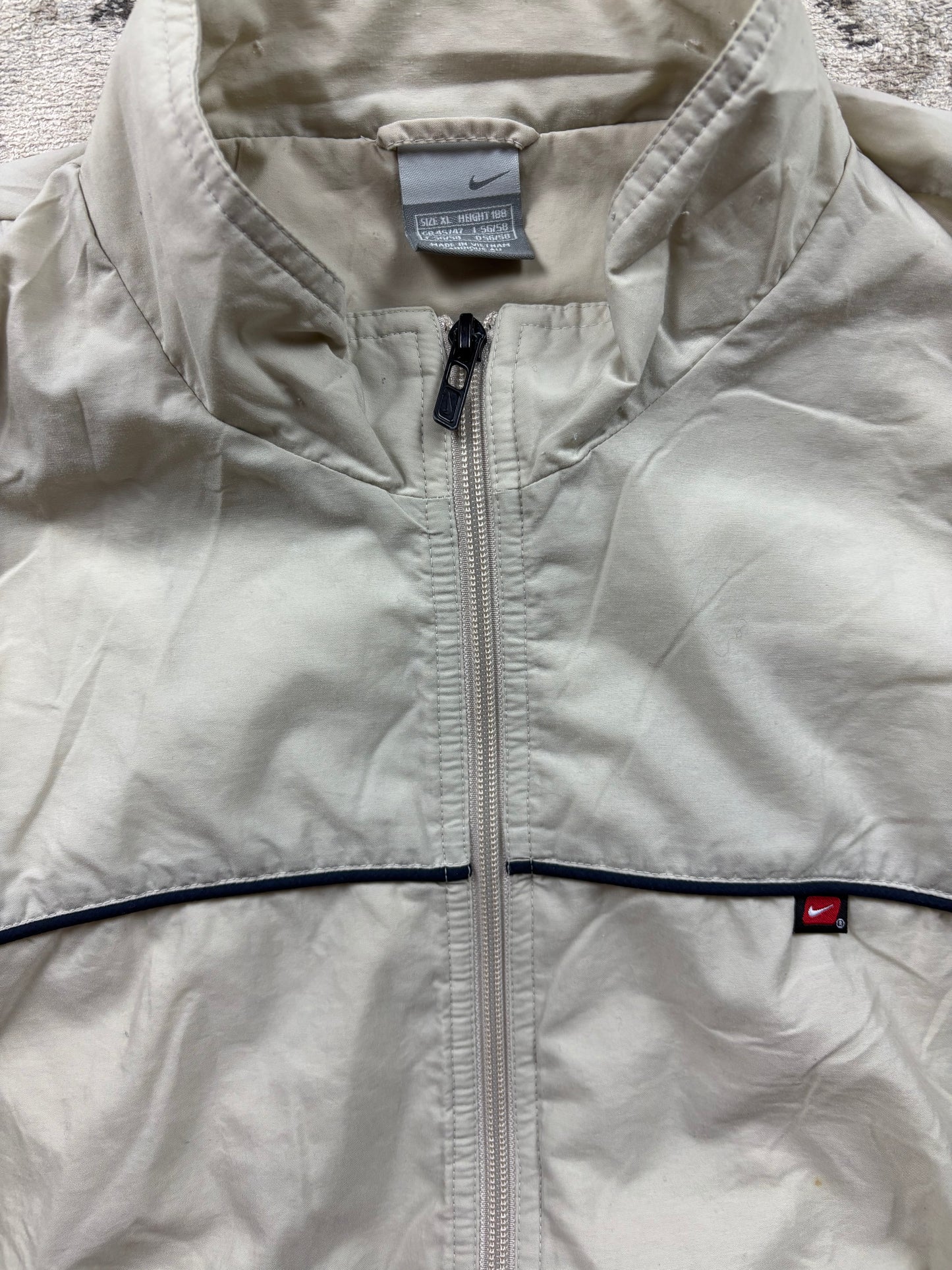 NIKE ZIP UP JACKET (XL)