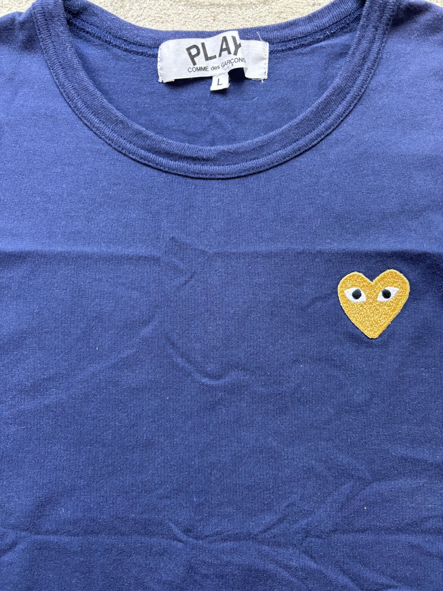 CDG PLAY NAVY T-SHIRT (S)