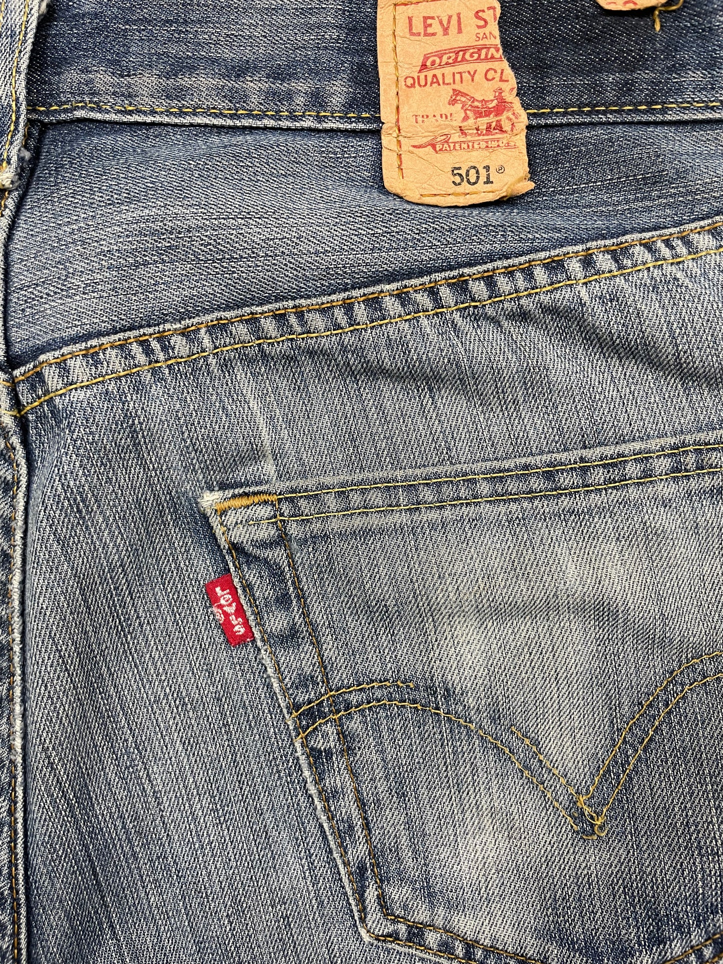 LEVI’S BAGGY 501 JEANS #B4 W32 L32