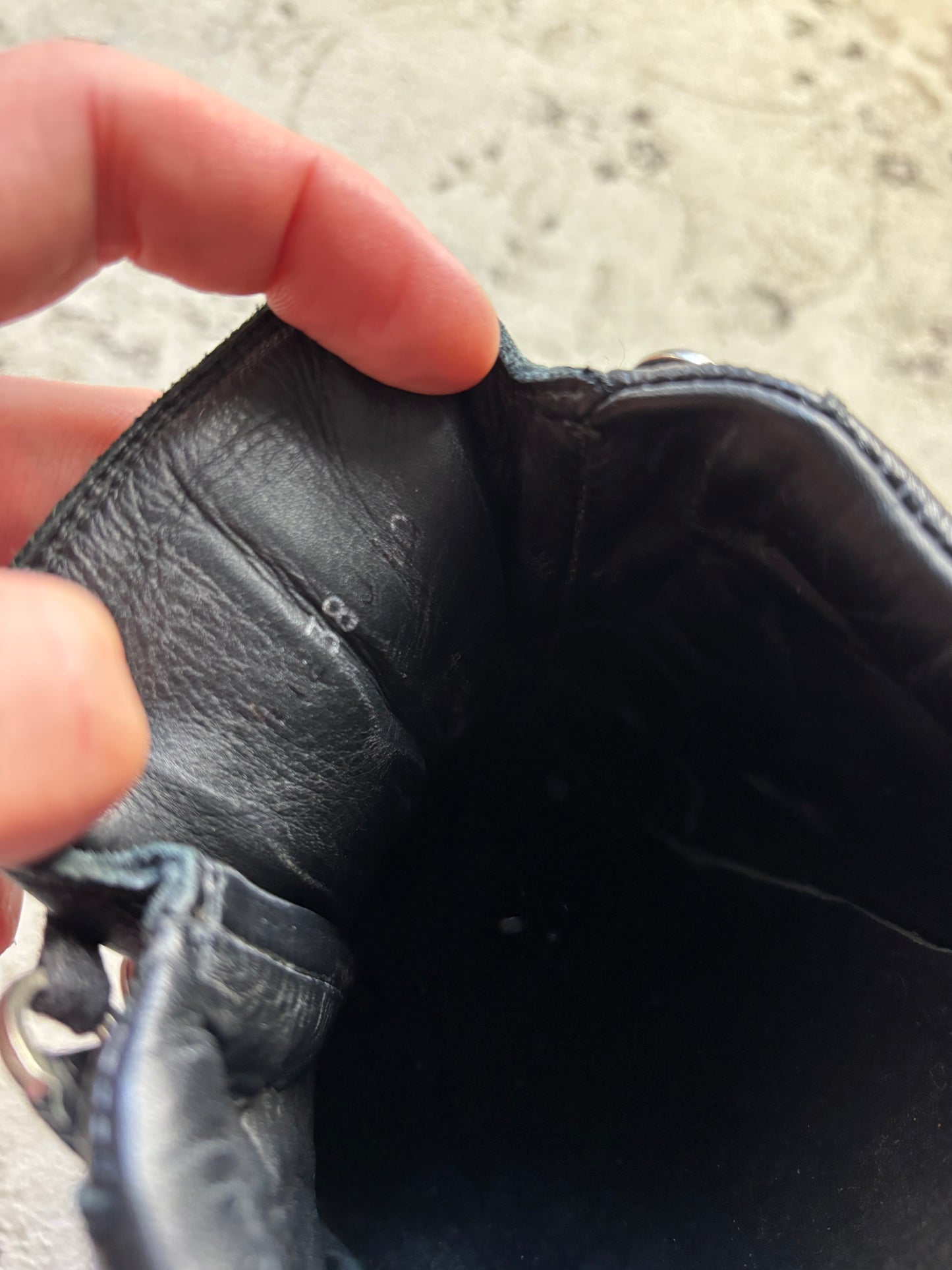 BALENCIAGA ARENA SNEAKER (40/41)