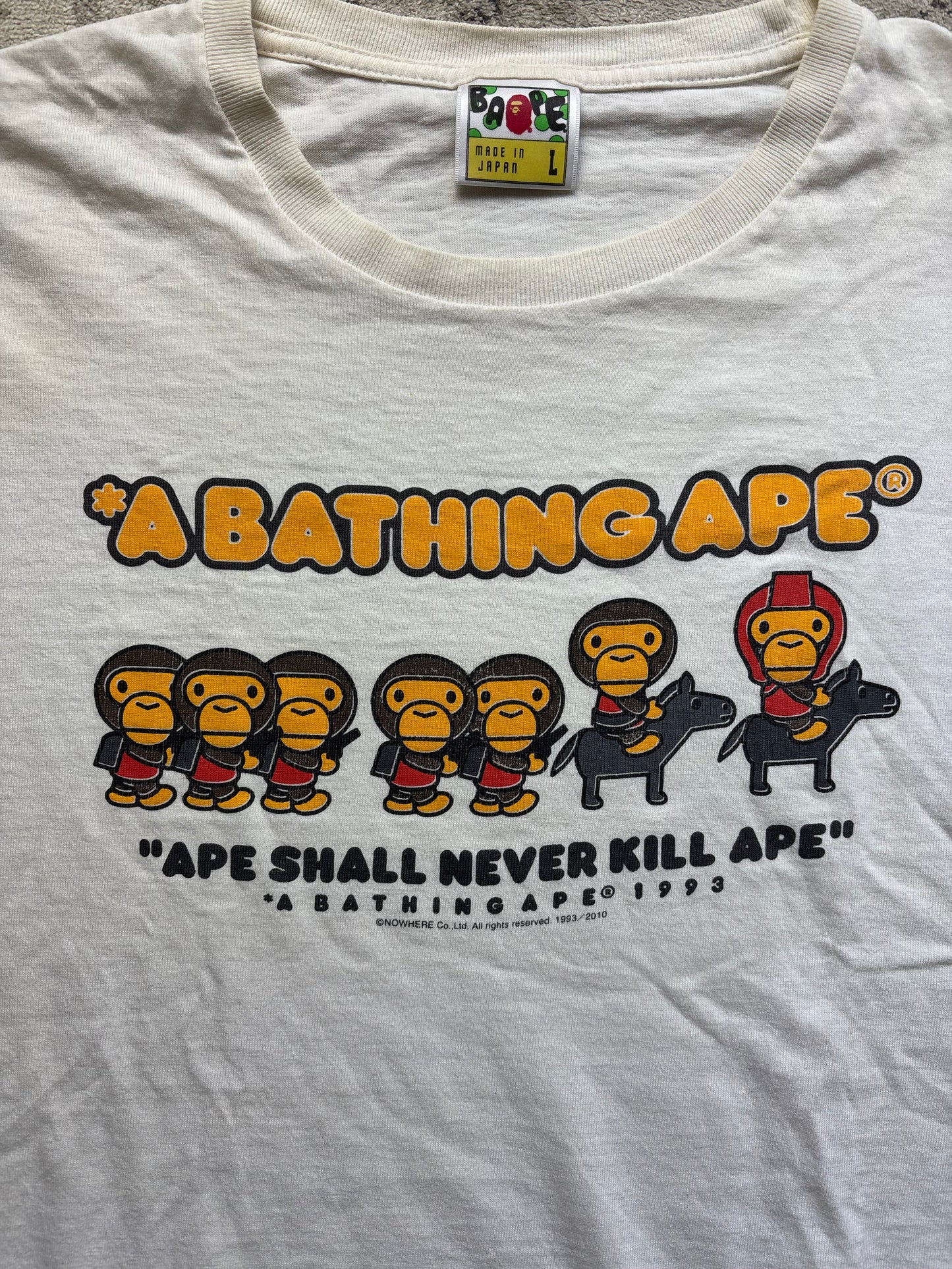 BAPE WHITE T-SHIRT (L)